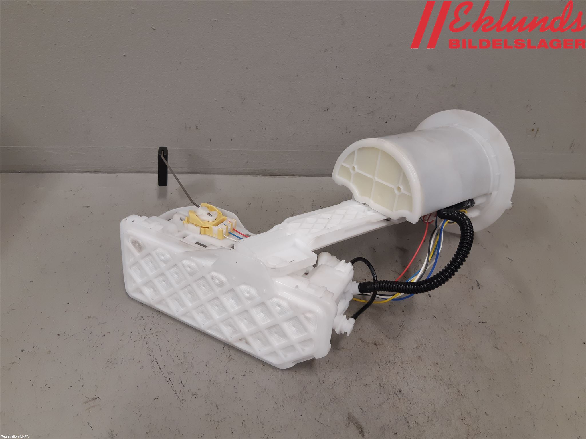 Toyota YARIS XP21 20- Bränslepump El