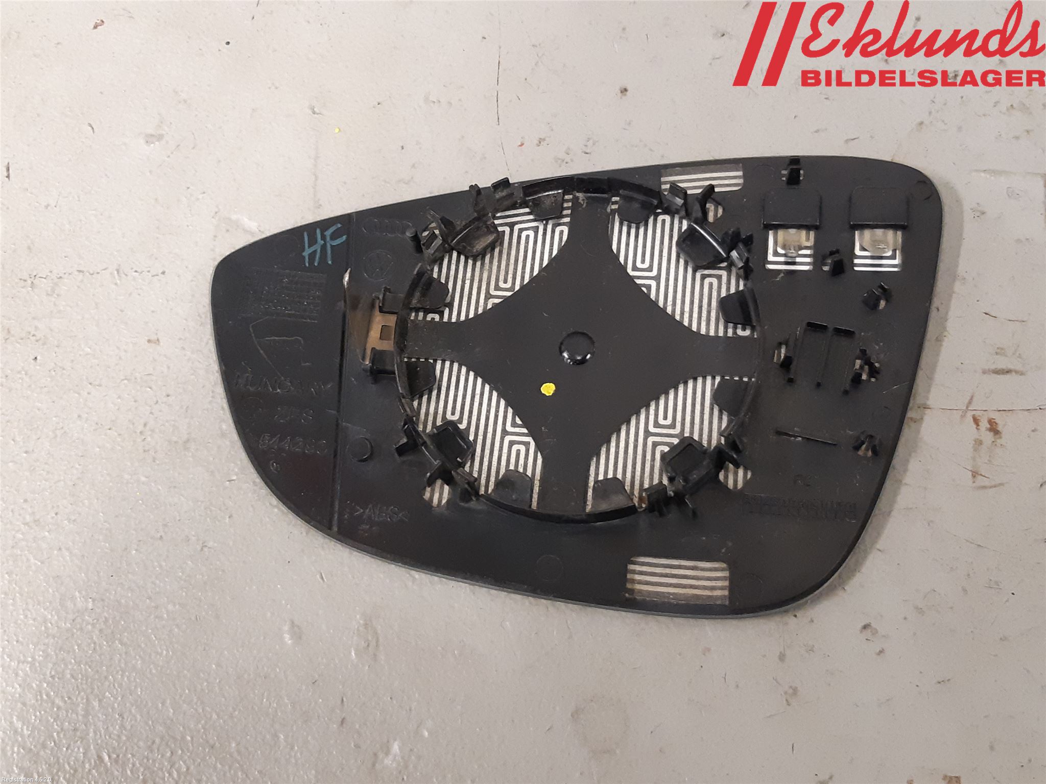 Volkswagen VW PASSAT 11-14 Spegelglas Hö