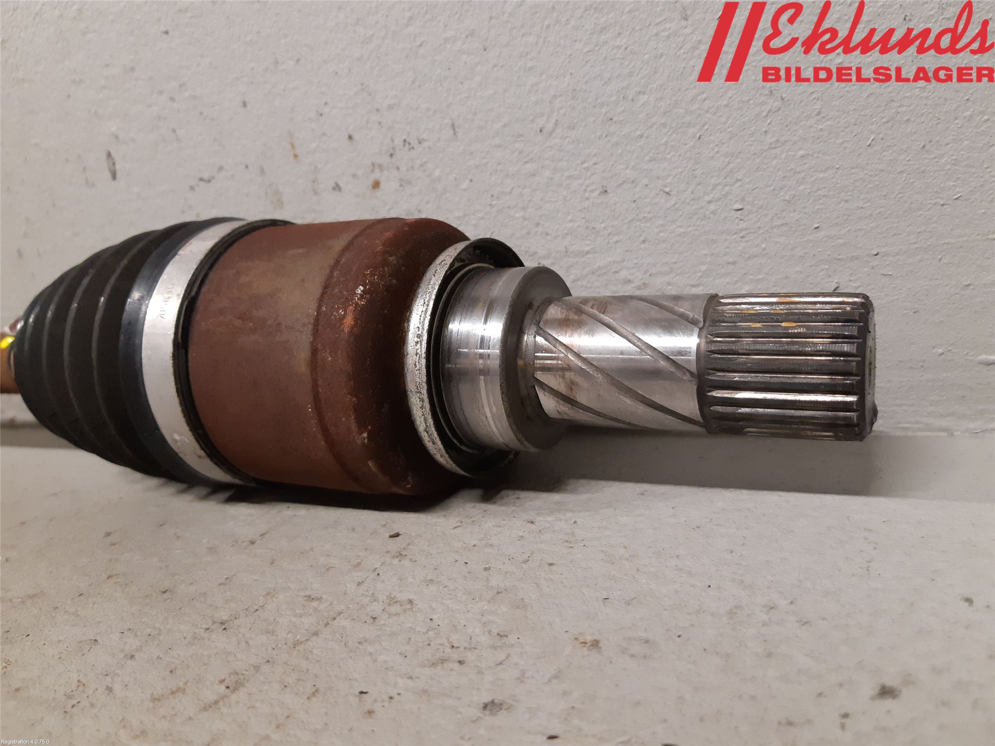 Renault CLIO III  09-12 Drivaxel Fram Vänster