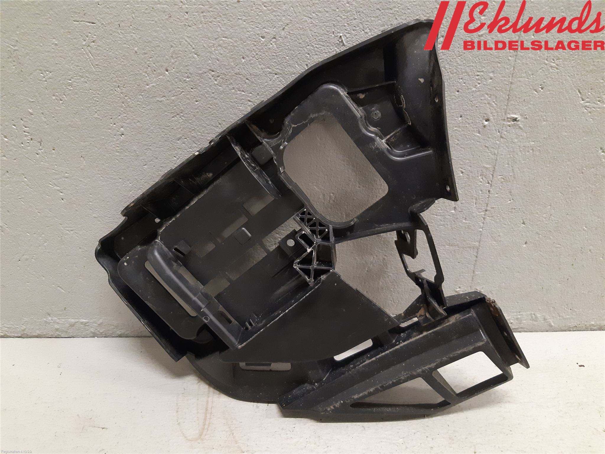 Ford S-MAX 06-15 Stötfångarfäste Bak Hö