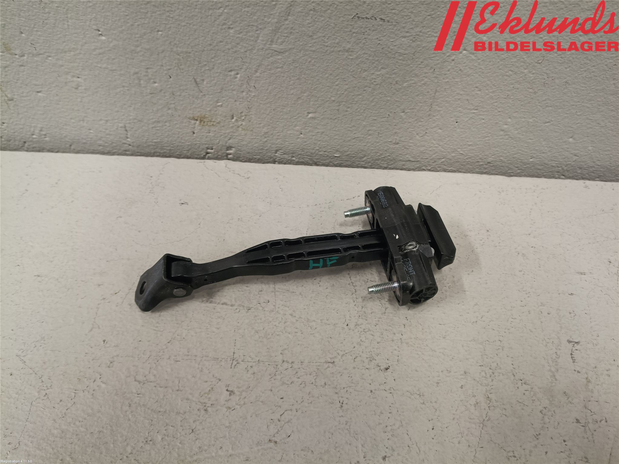 Tesla MODEL Y 21- Dörrstopp