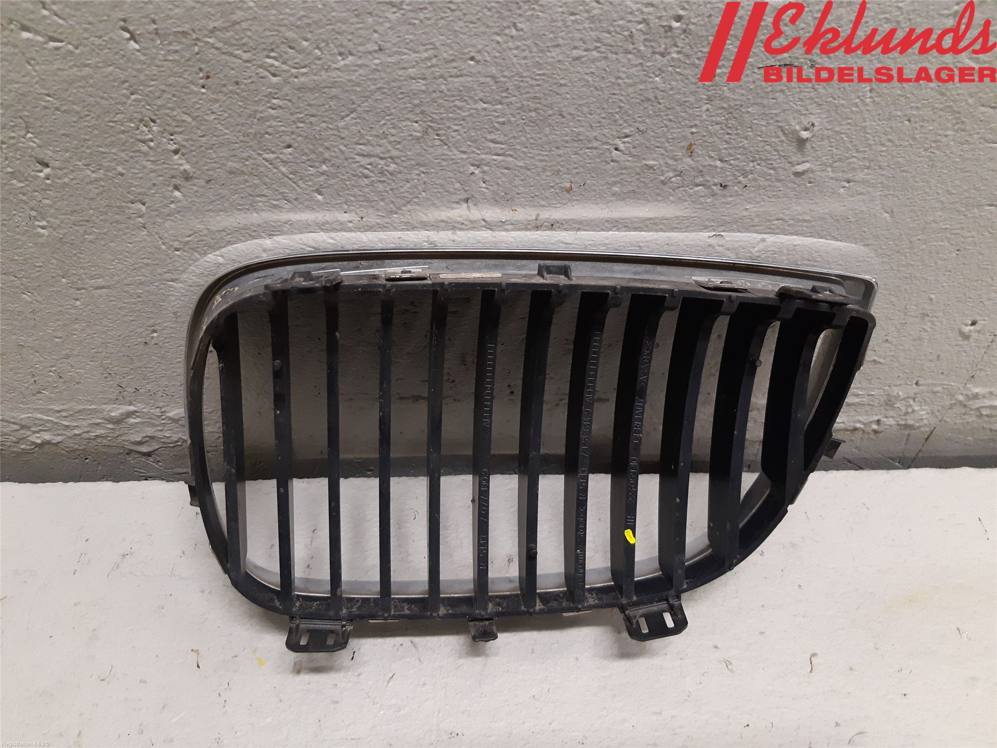 BMW 1 E87/81 5D/3D 03-11 Grilldel Höger