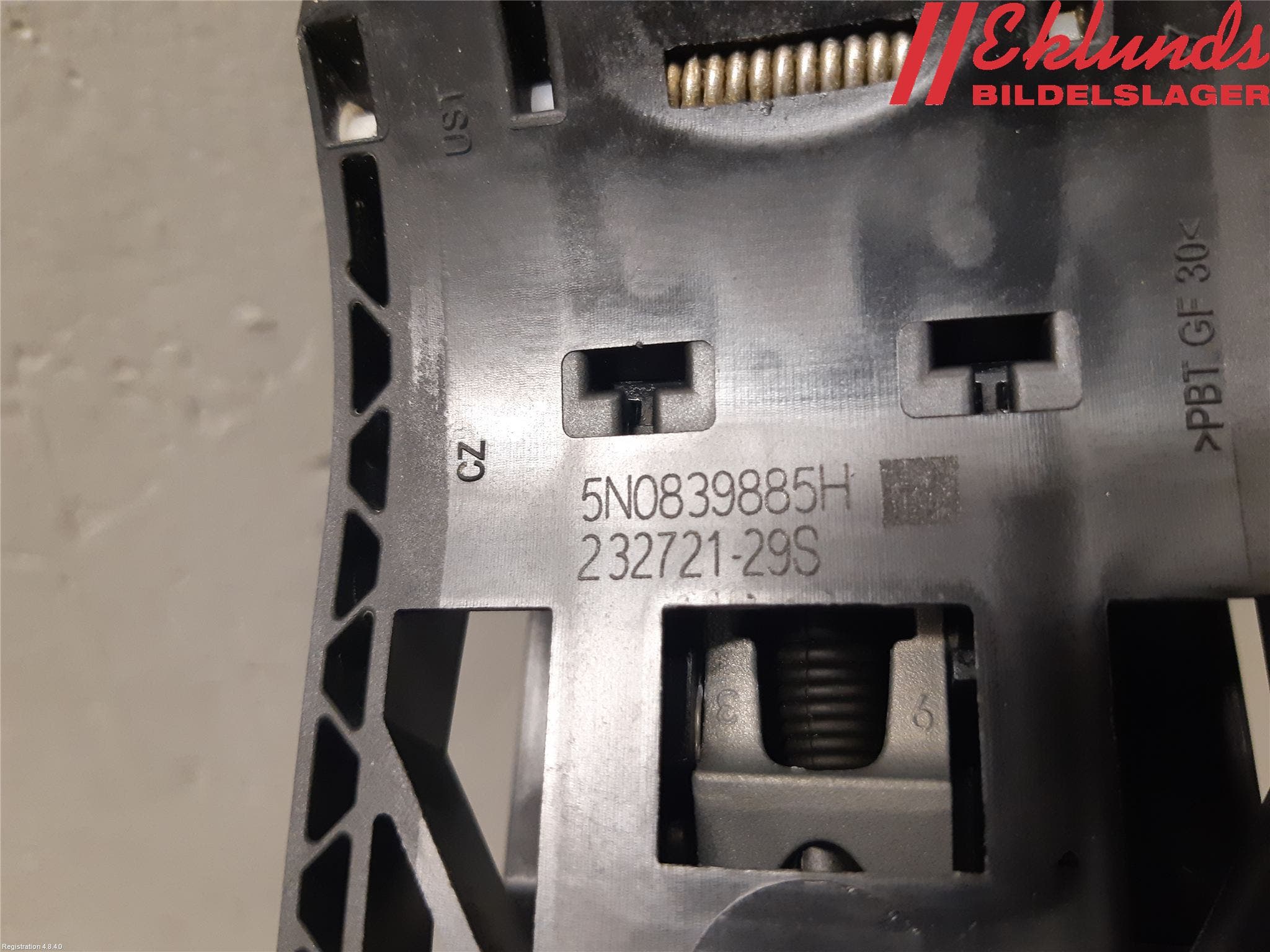 Volkswagen VW T-ROC 18- Dörrhandtag Yttre Hö