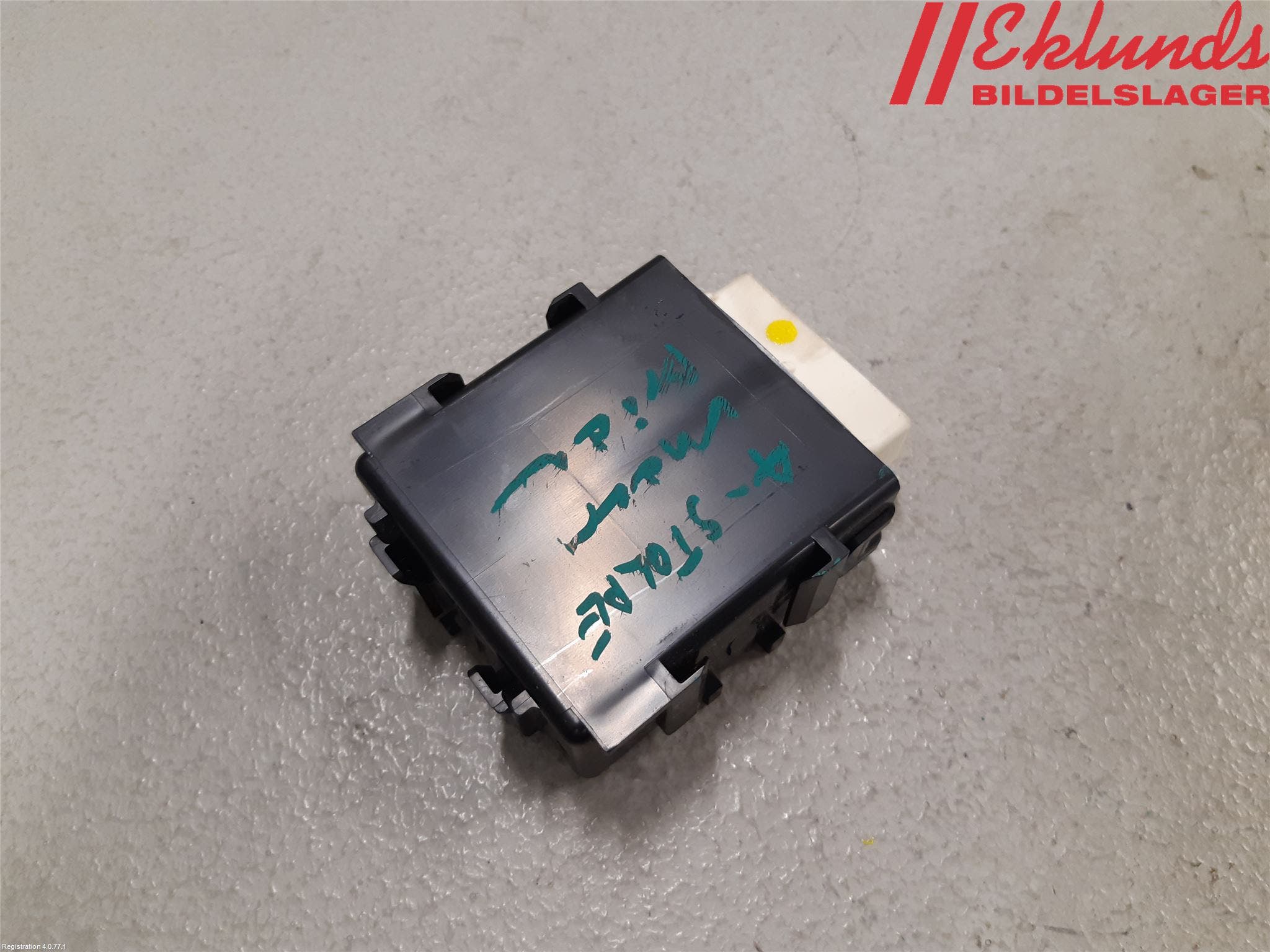 Toyota AURIS 13-19 Relä Torkarmotor