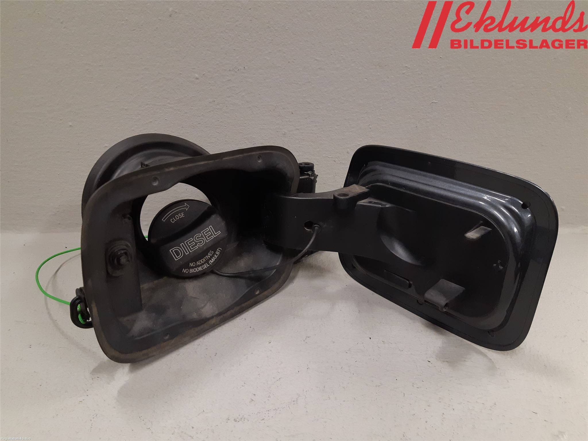 BMW X1 E84 10-15 Tanklucka