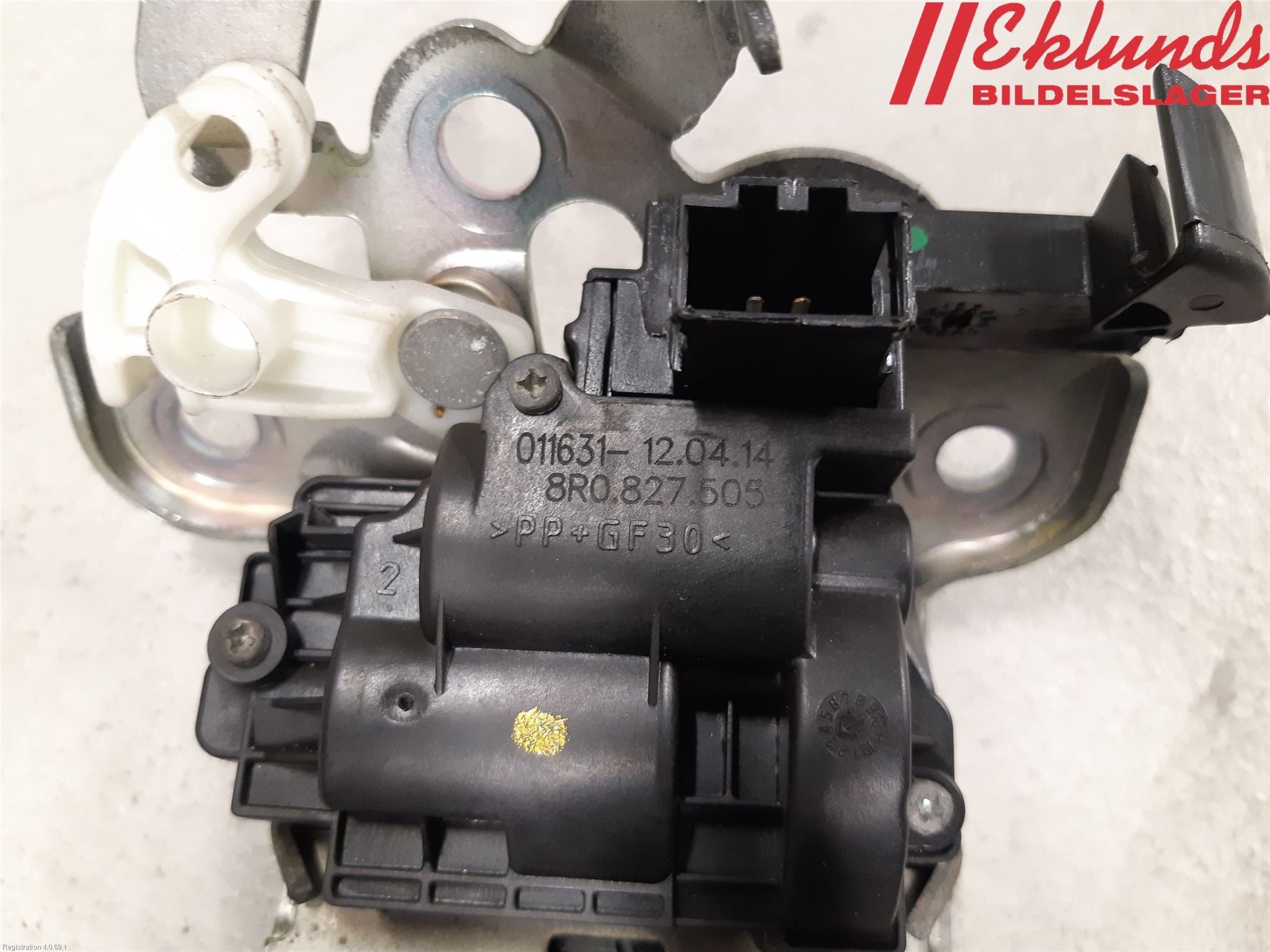 Audi A4 12-15 Låskista Baklucka