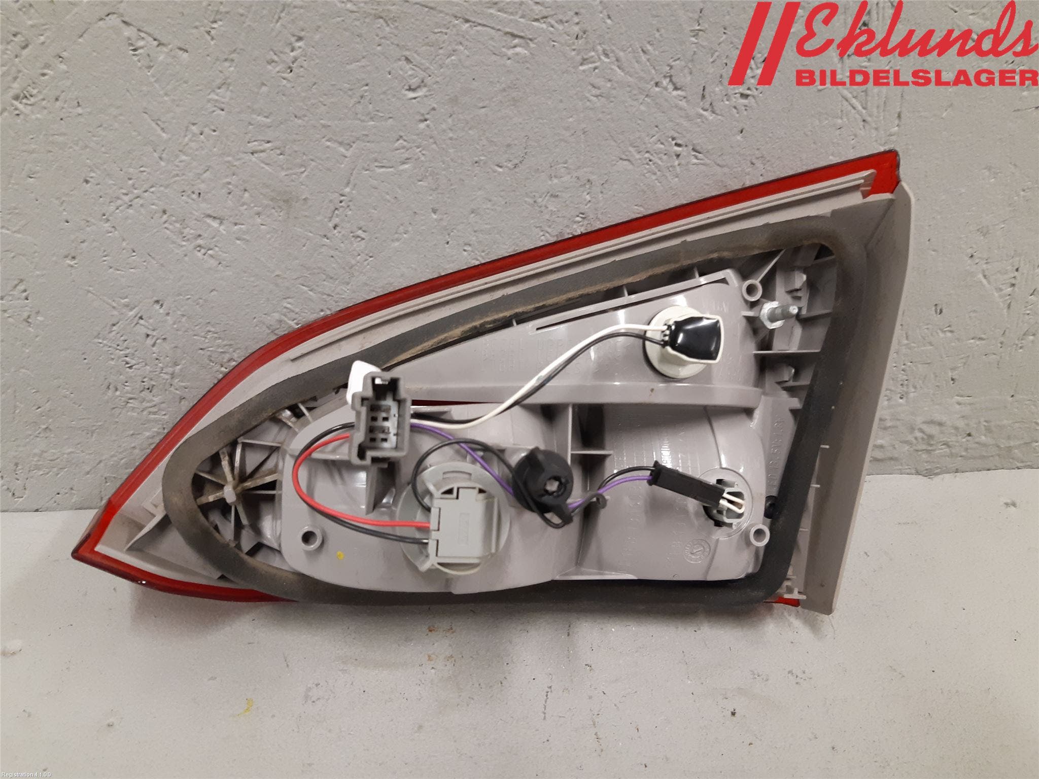 Ford FOCUS 15-18 Bakljus Lucka Vä