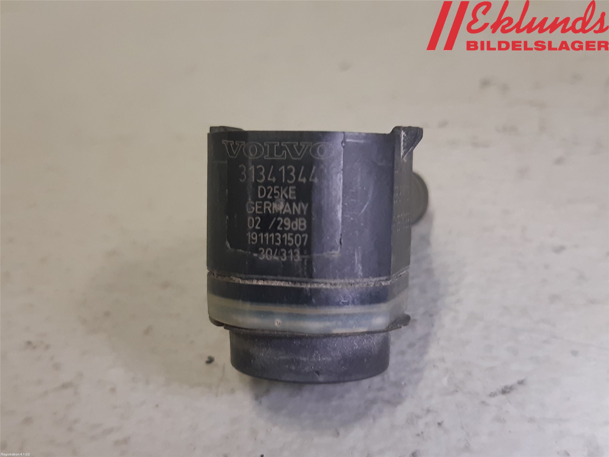 Volvo V40 12-19 Parkeringshjälp Backsensor