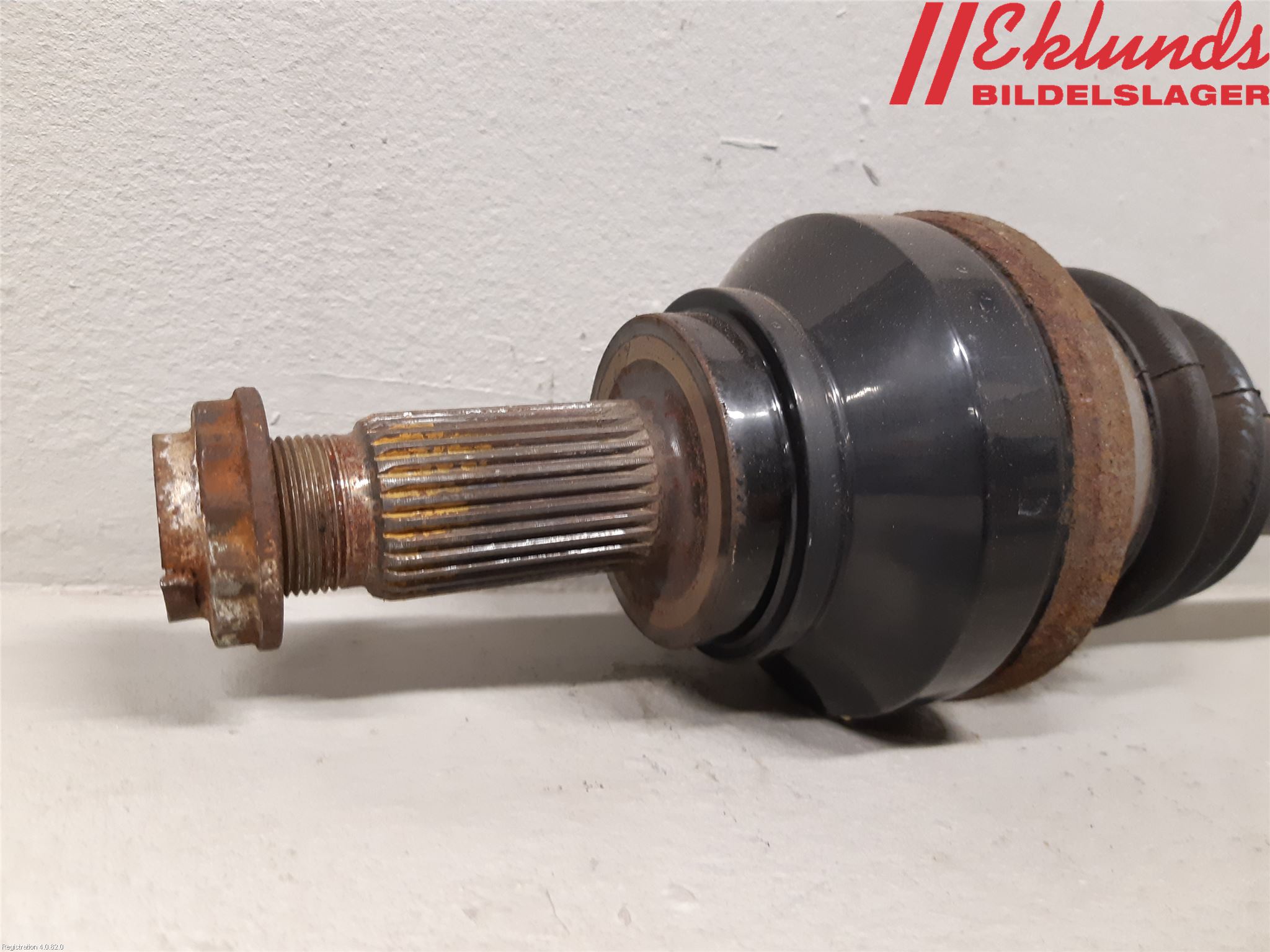 BMW 7 F01/02/03/04 09-15 Drivaxel Bak Höger