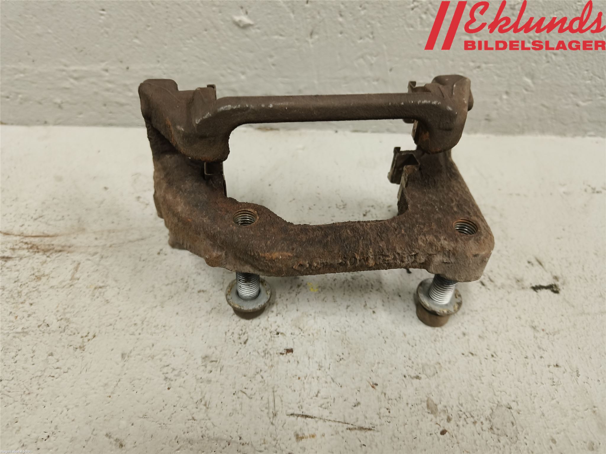 Peugeot 3008 17-24 Bromsokshållare