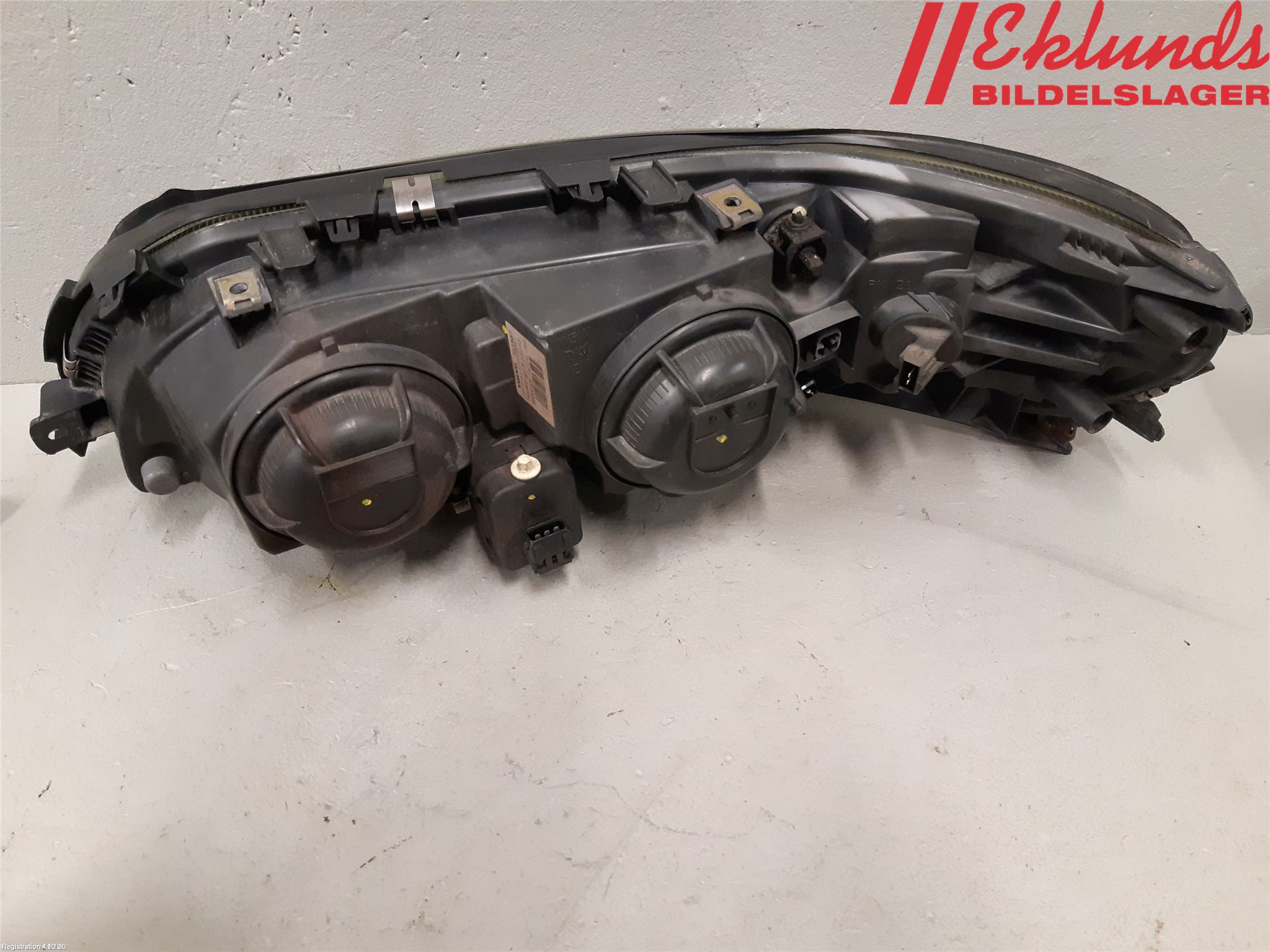 Volvo V70 00-04 Strålkastare Höger