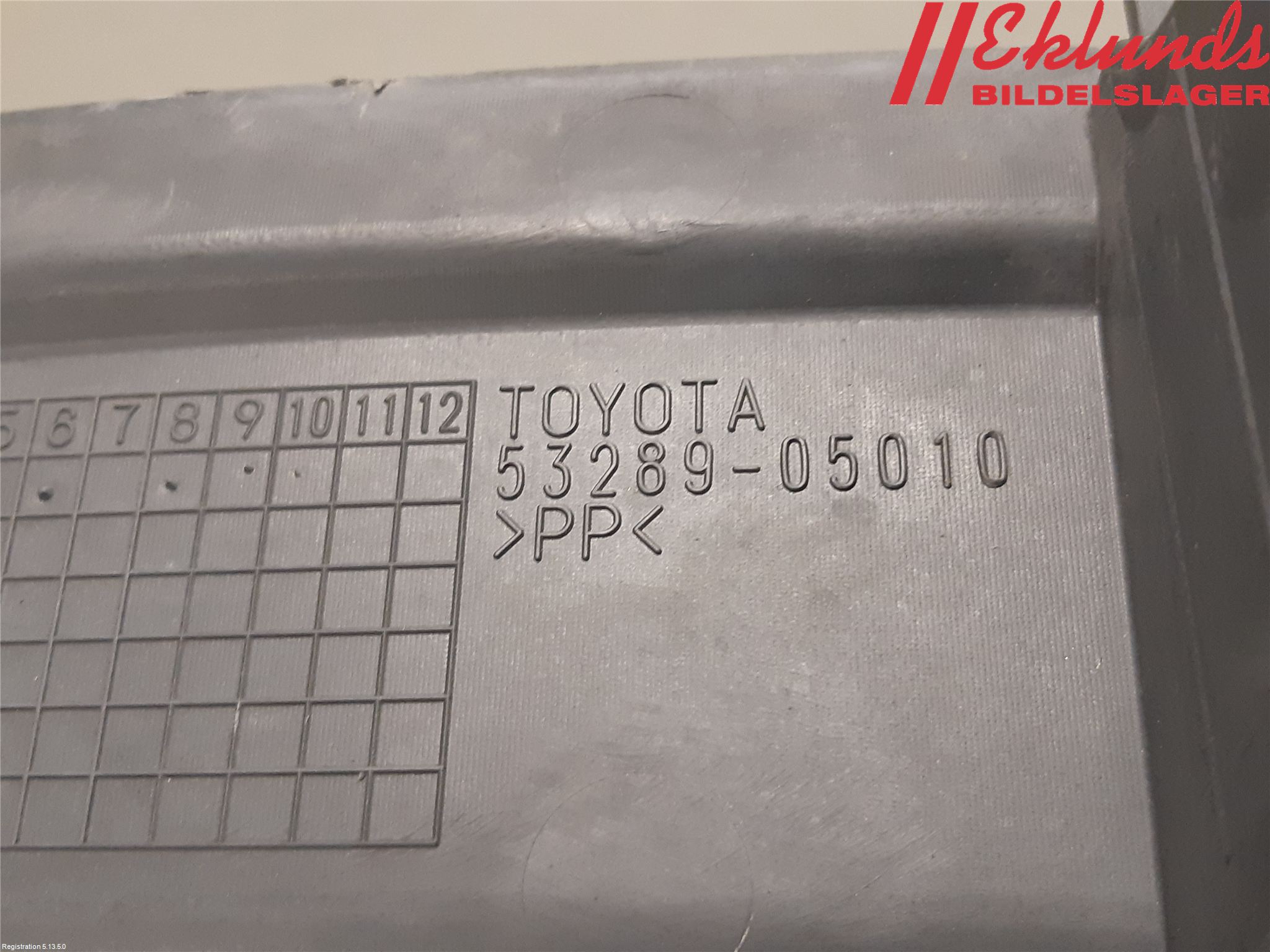 Toyota AVENSIS 09-15 Täckplast Front
