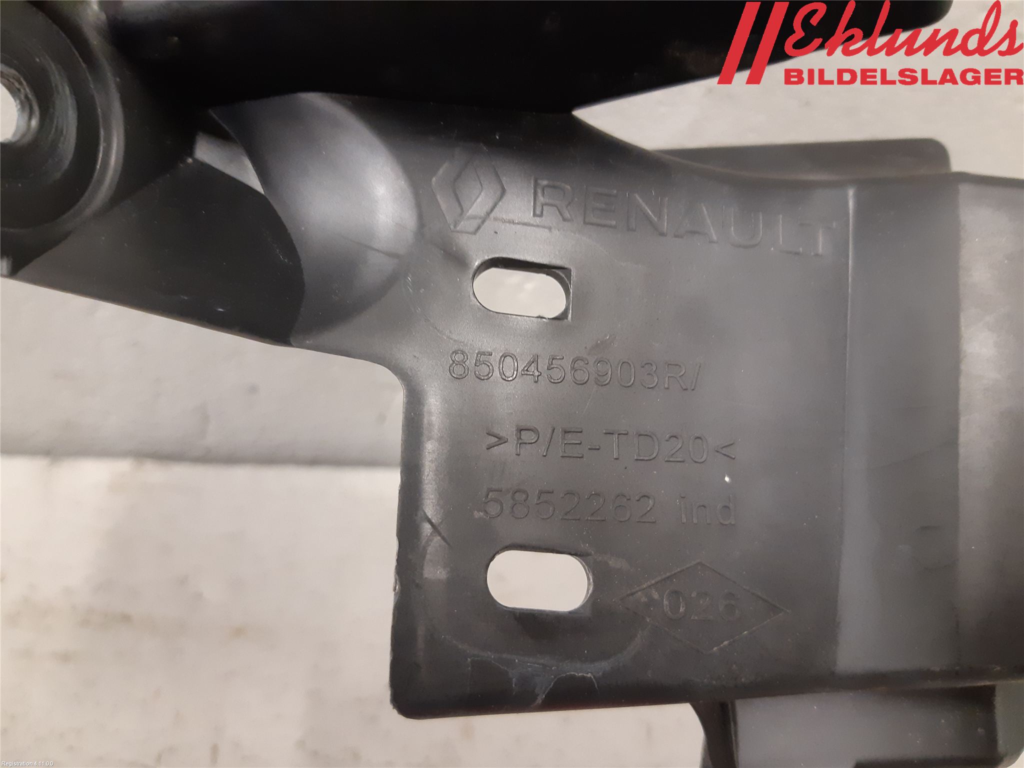 Renault KANGOO/E-TECH 21- Stötfångarfäste Bak Vä