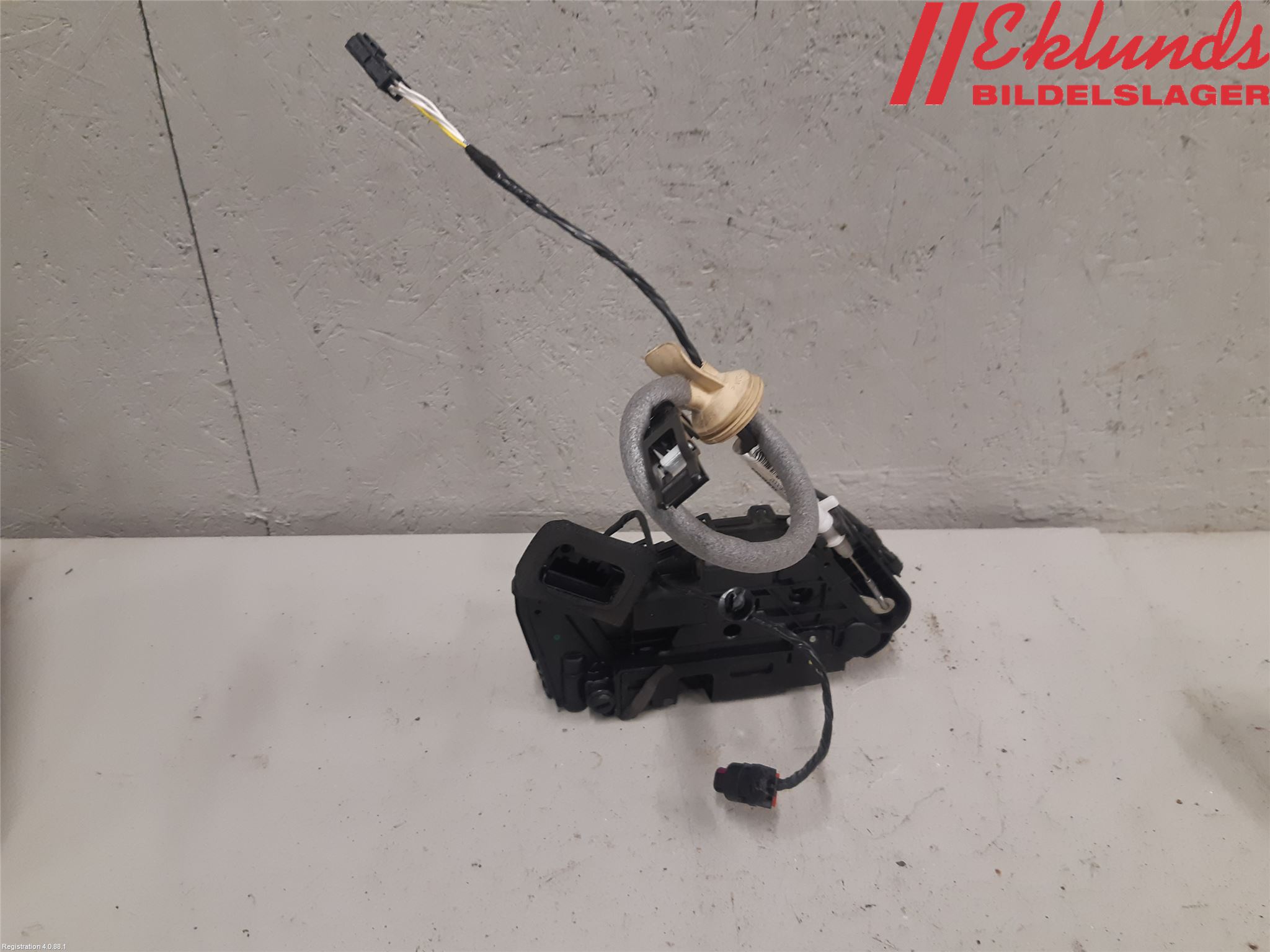 Volkswagen VW PASSAT 15-19 Låskista-Dörrlås