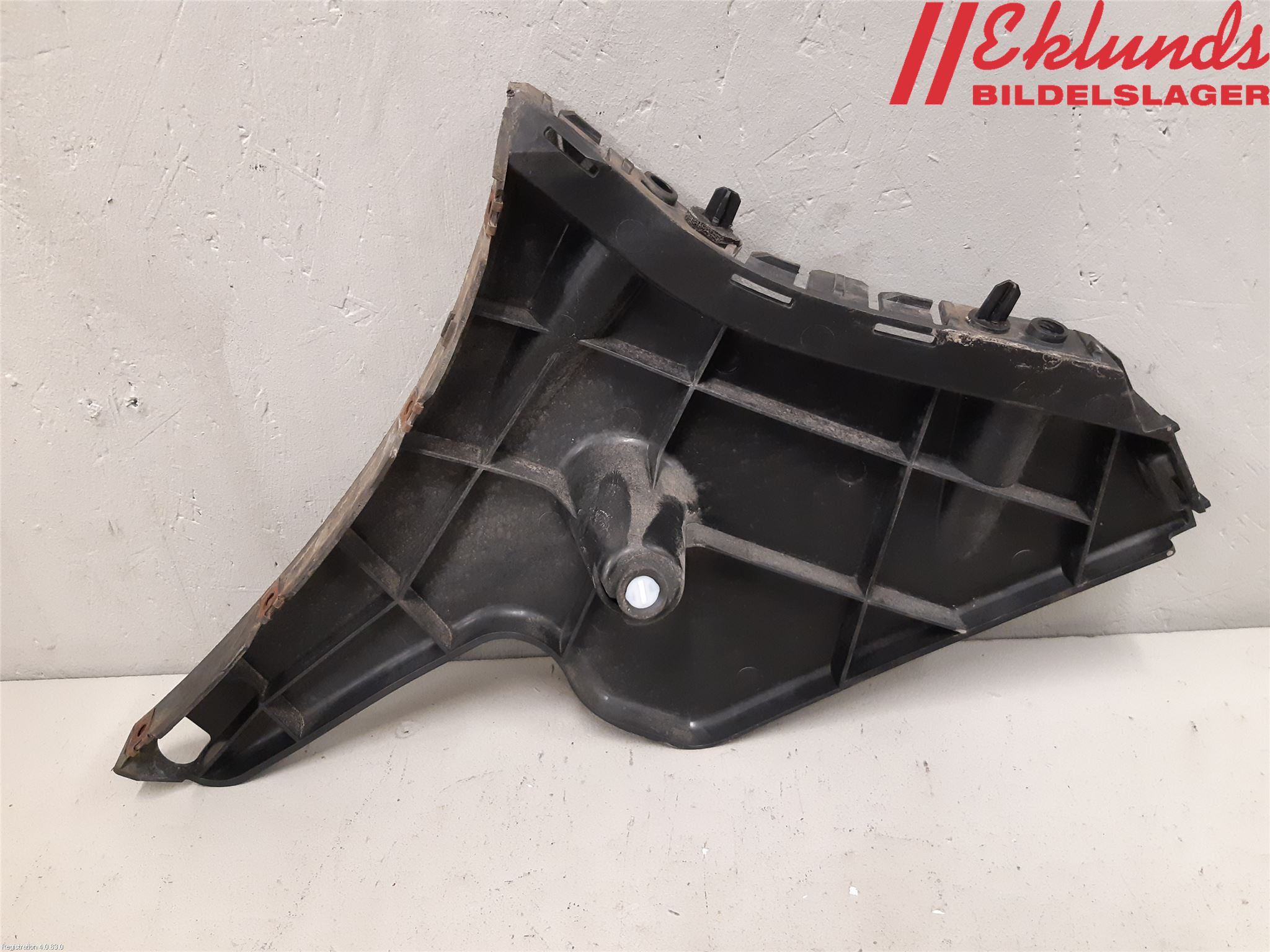 Volvo S60 11-13 Stötfångarfäste Bak Hö