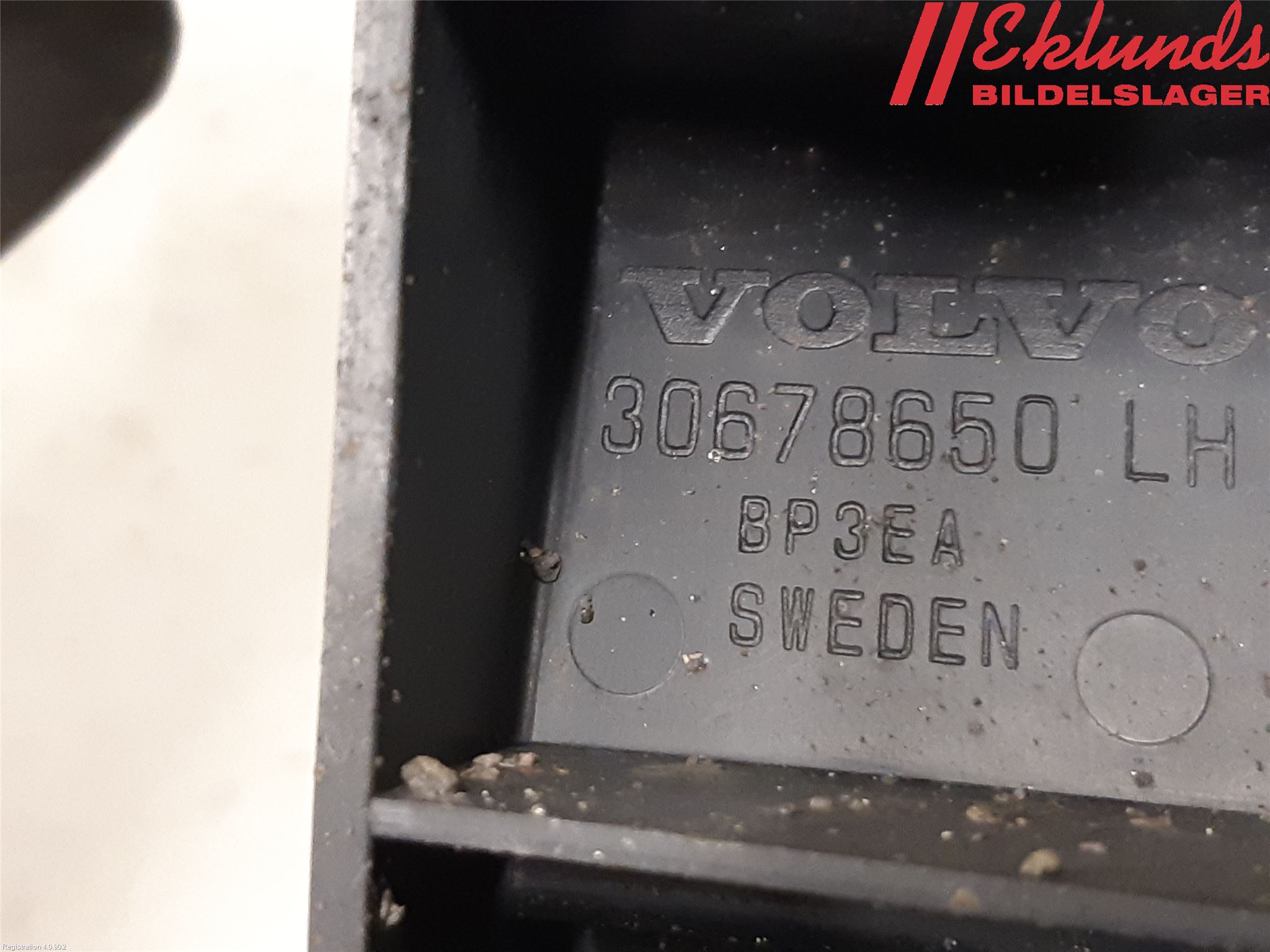 Volvo V70 08-13 Stötfångarfäste Bak Vä