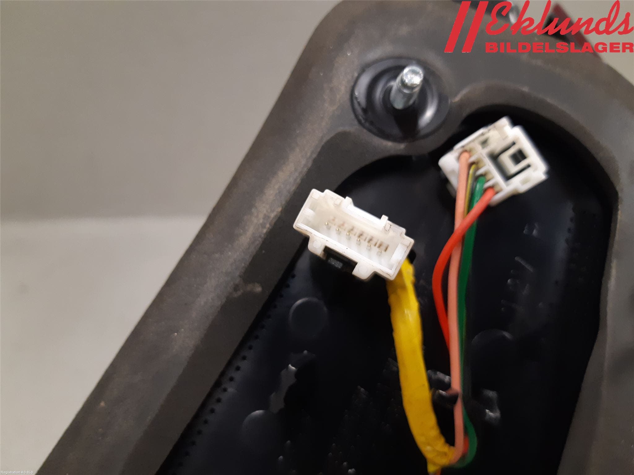 Kia OPTIMA 00-15 Bakljus Lucka Hö