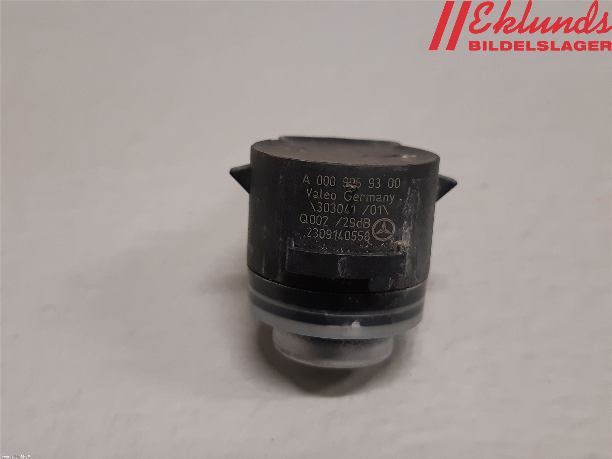 Mercedes-Benz MB E-KLASS (W212) 09-16 Parkeringshjälp Frontsensor