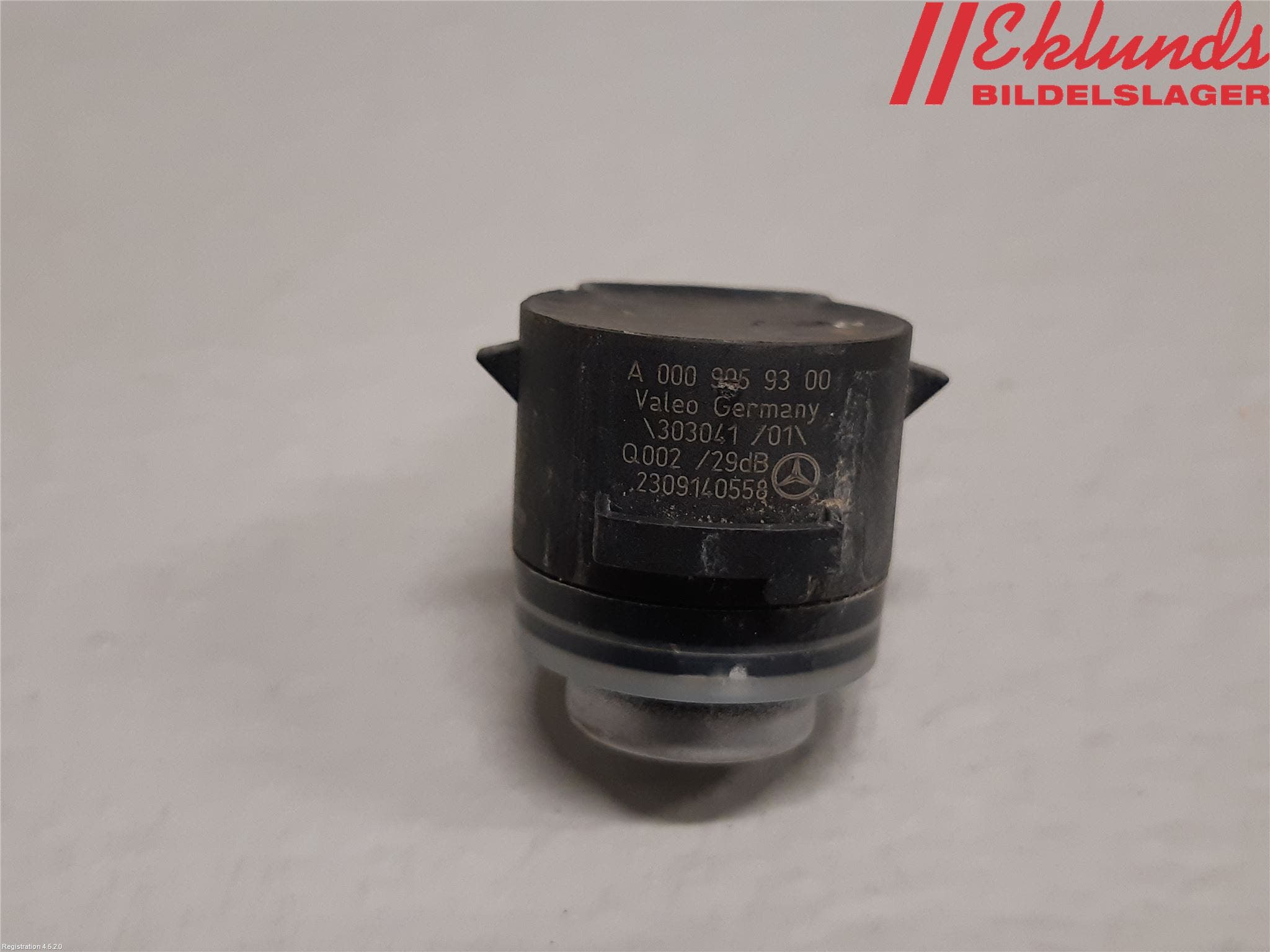 Mercedes-Benz MB E-KLASS (W212) 09-16 Parkeringshjälp Frontsensor
