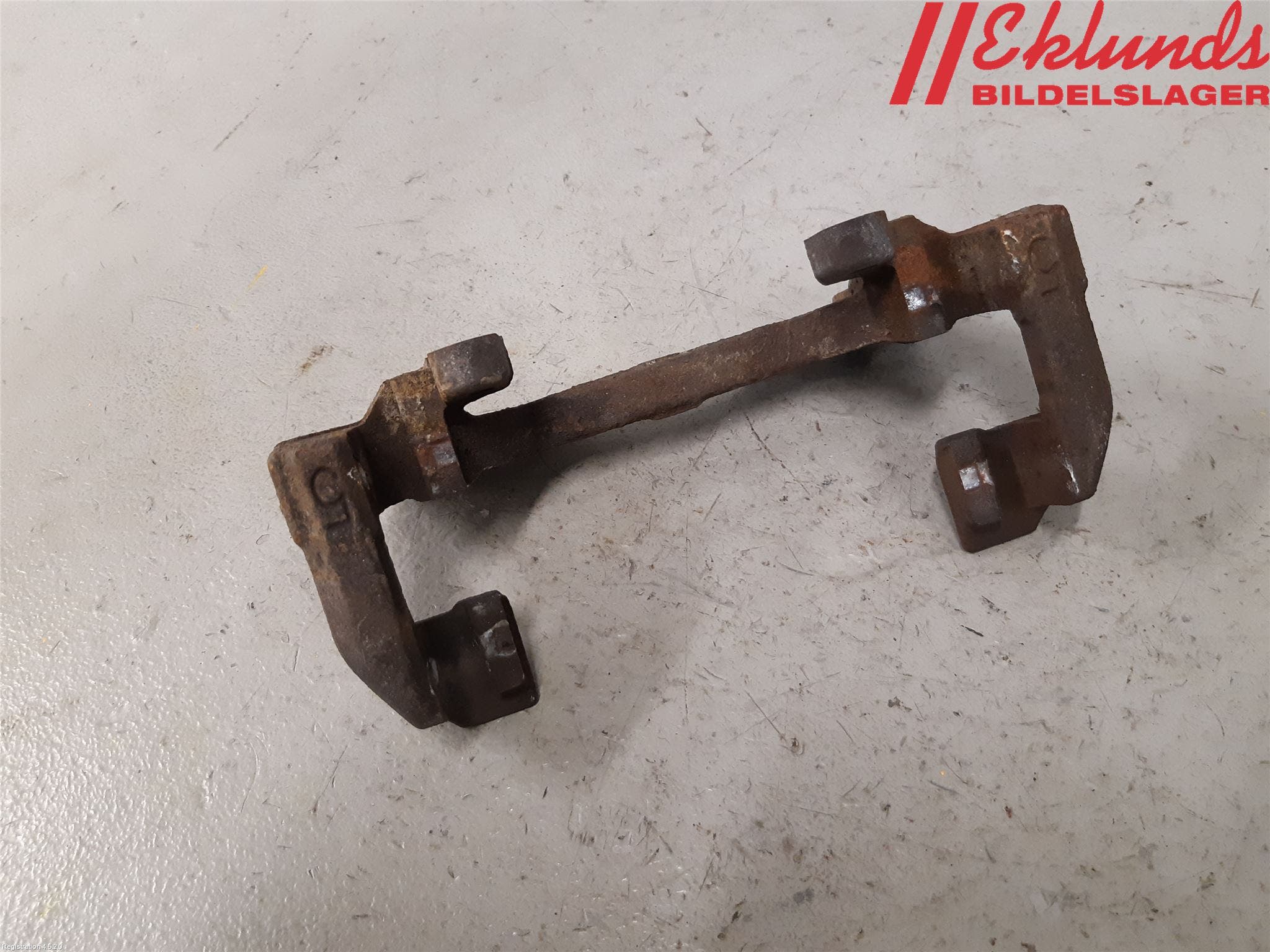 Toyota YARIS XP130 15-20 Bromsokshållare