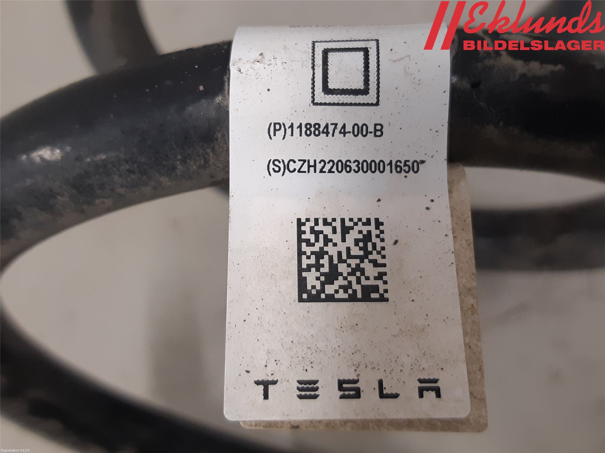 Tesla MODEL Y 21- Fjäder Bak