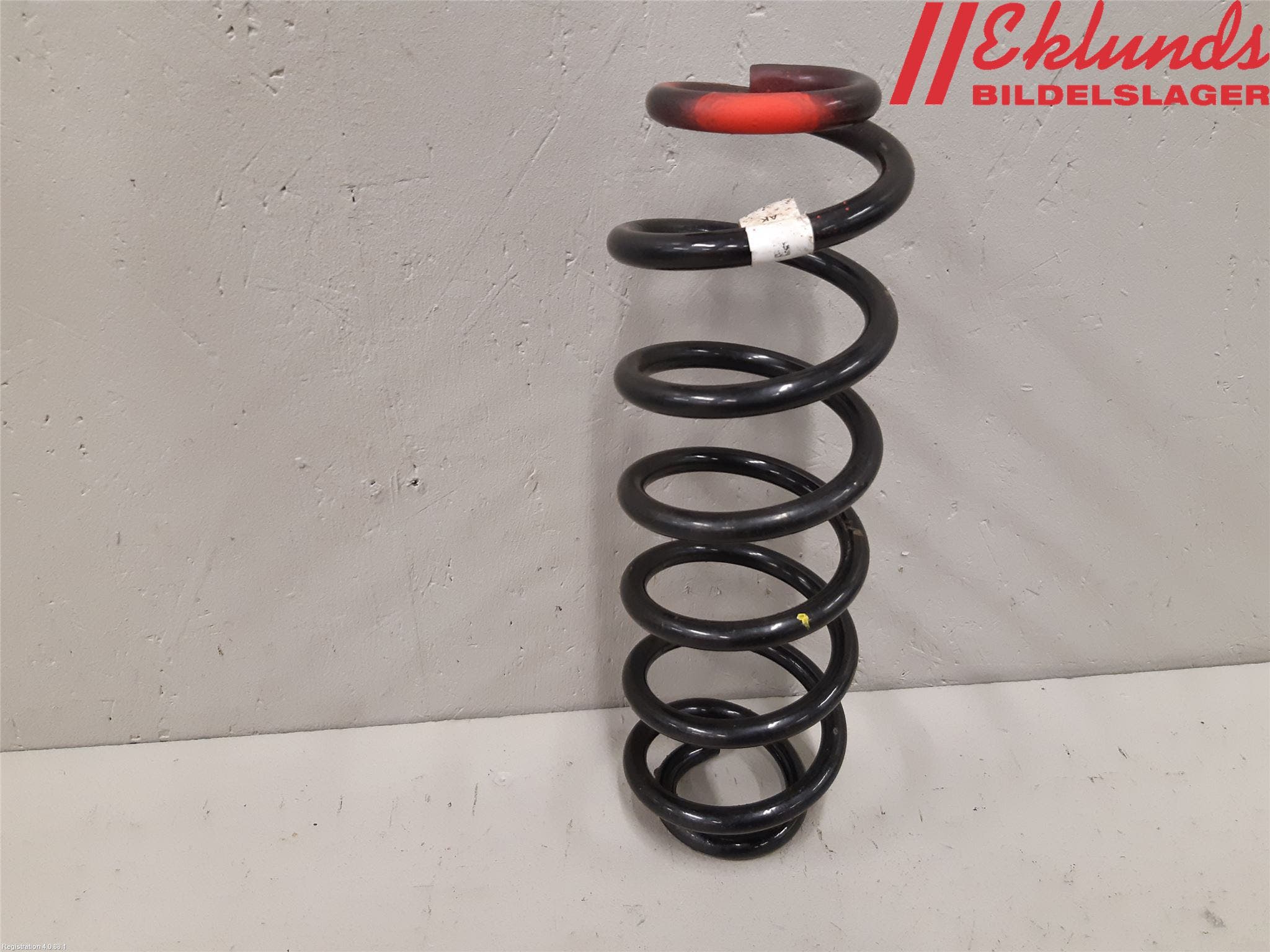 Volkswagen VW PASSAT 15-19 Fjäder Bak