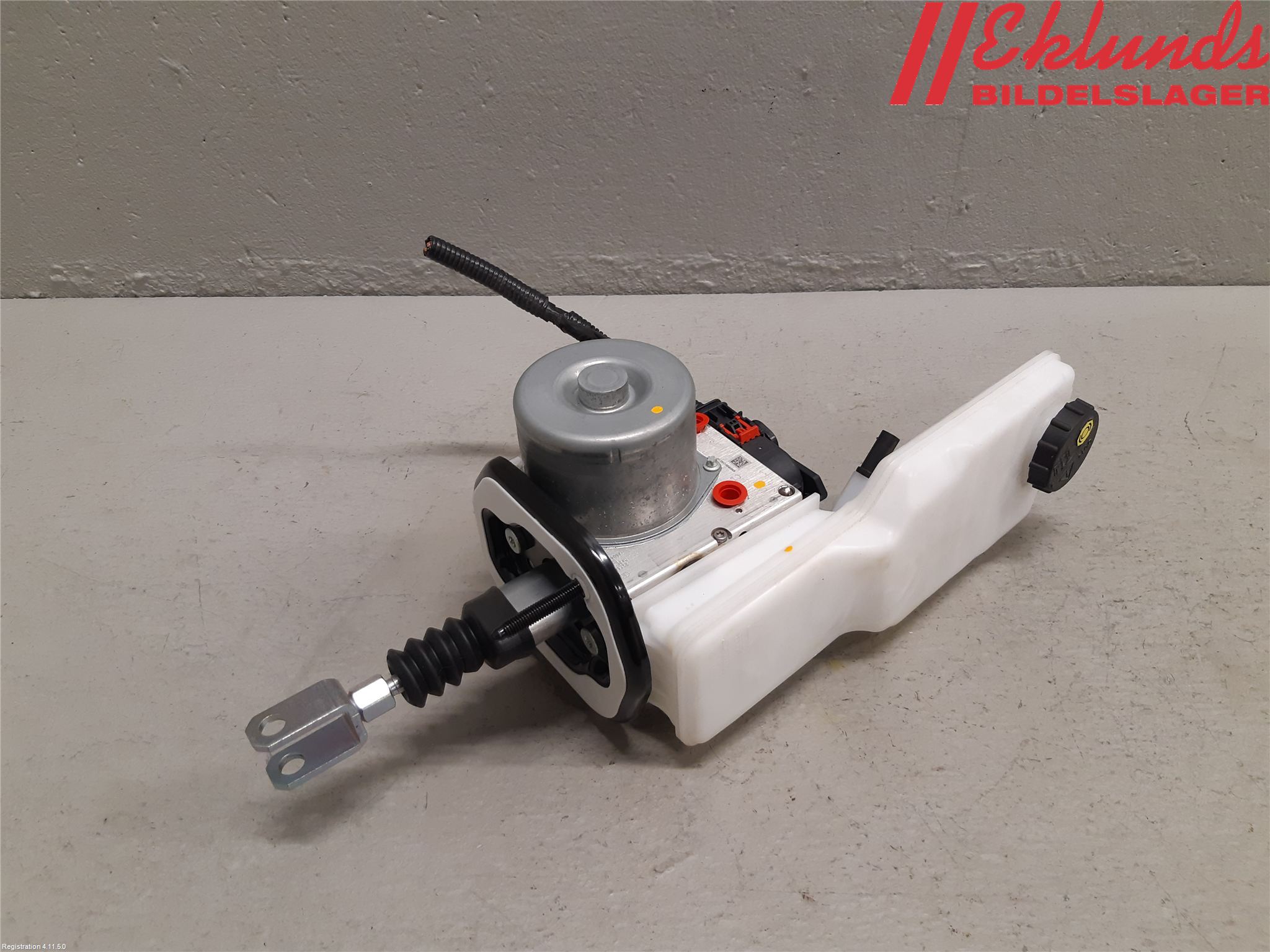 Tesla MODEL Y 21- Bromsservo