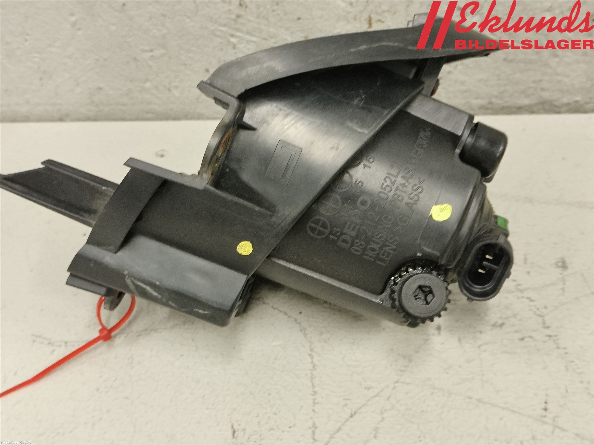 Toyota AVENSIS 09-15 Dimljus-Varselljus Fram