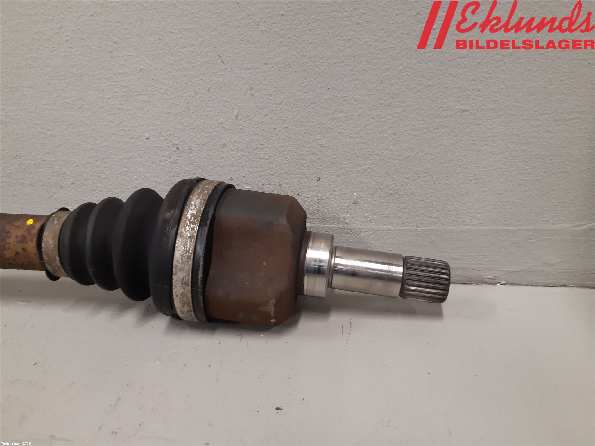 Citroen BERLINGO  03-07 Drivaxel Fram Vänster