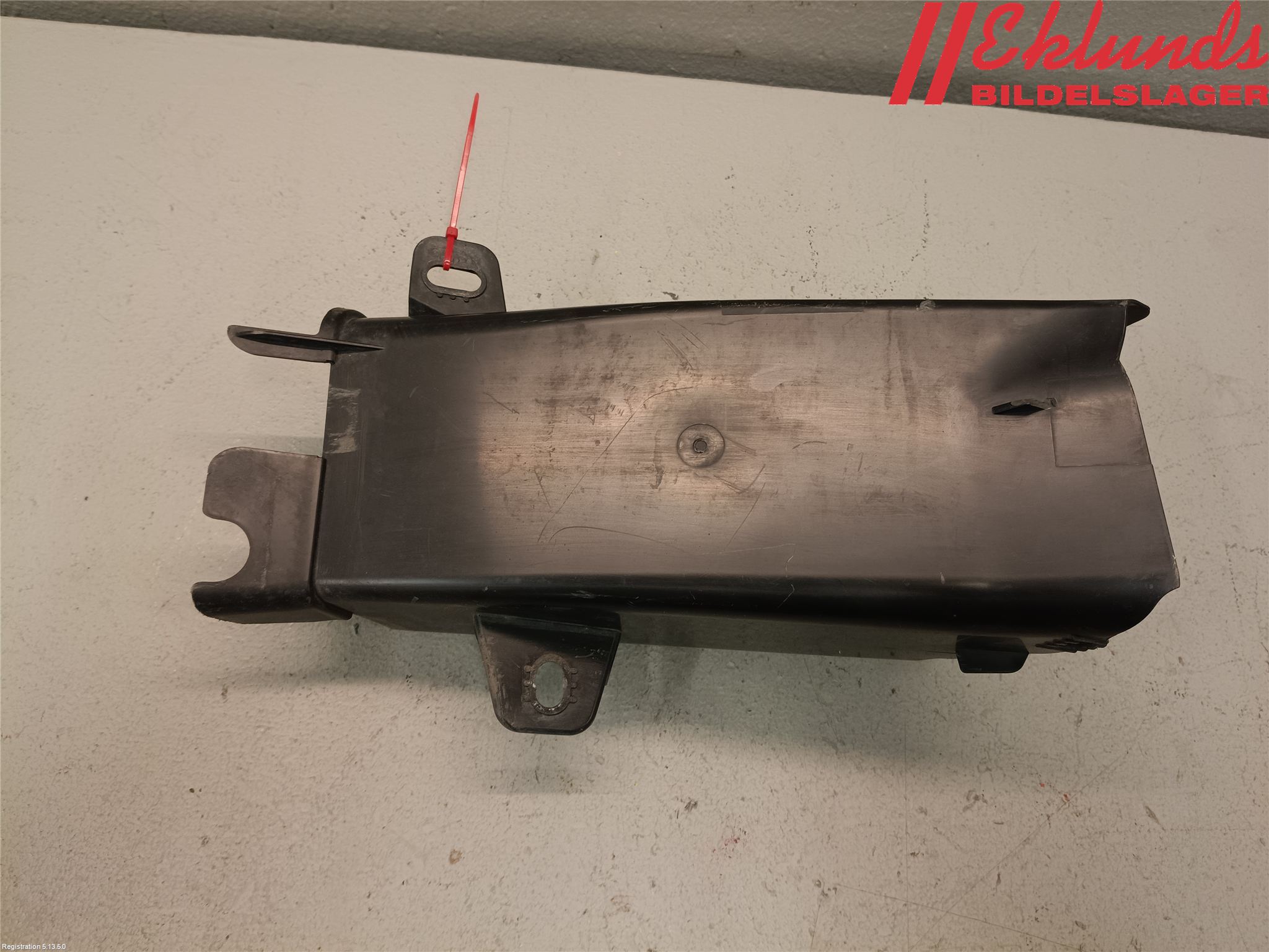 BMW 5 F10/F11/F18 09-17 Deflektor Plåt-Plast Kylning