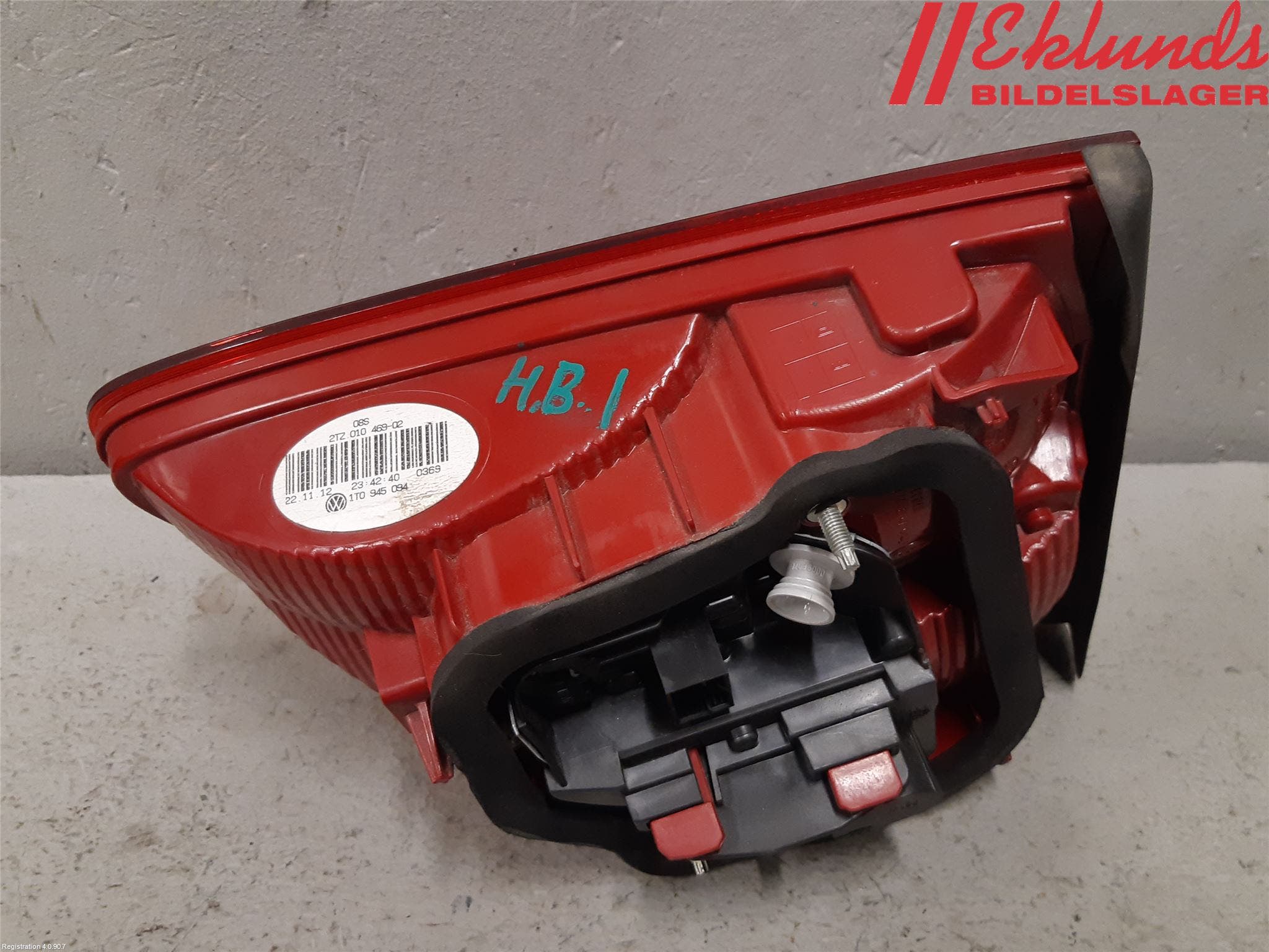 Volkswagen VW TOURAN 10-15 Bakljus Lucka Hö