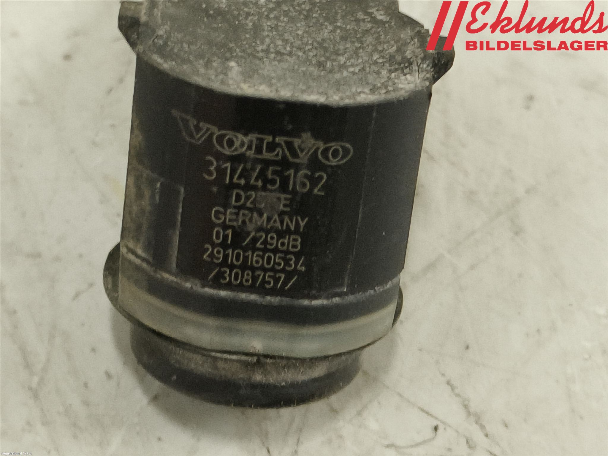 Volvo V60 CROSS COUNTRY 16-18 Parkeringshjälp Backsensor