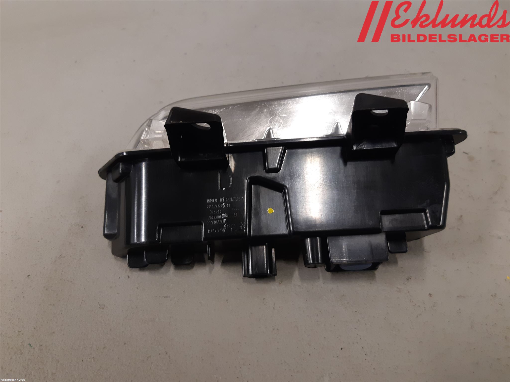 Renault CLIO IV 12-16 Positionsljus Fram Hö