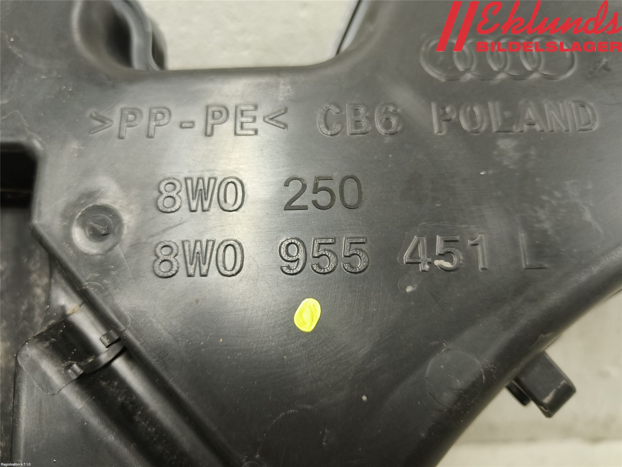 Audi A4/S4 B9 16-19 Spolartank Vindruta