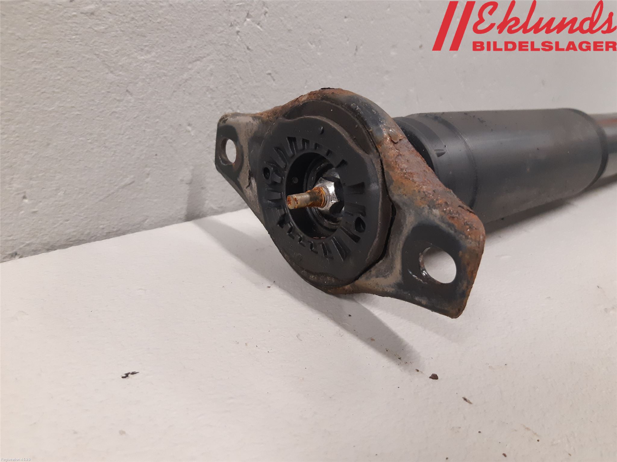 Volvo V60 CROSS COUNTRY 16-18 Stötdämpare Bak