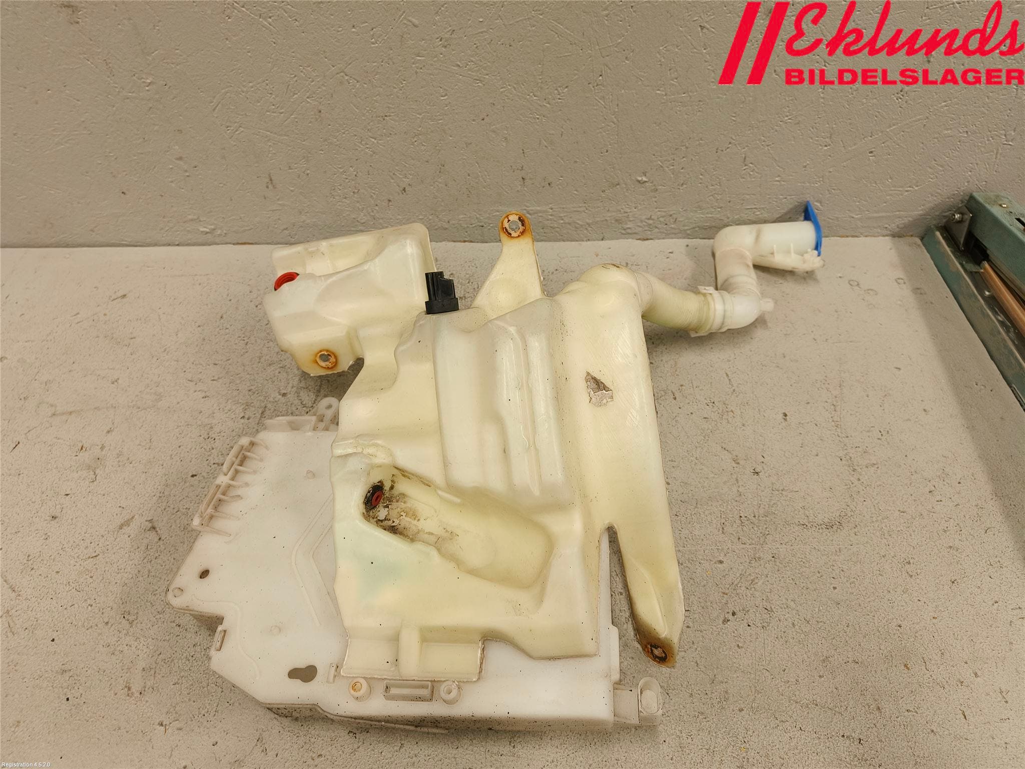 Ford S-MAX 06-15 Spolartank Vindruta