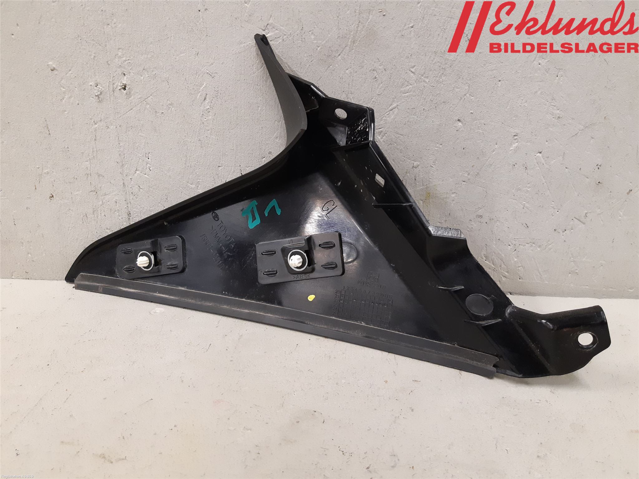 Toyota YARIS CROSS XP21 21- Spoiler Baklucka