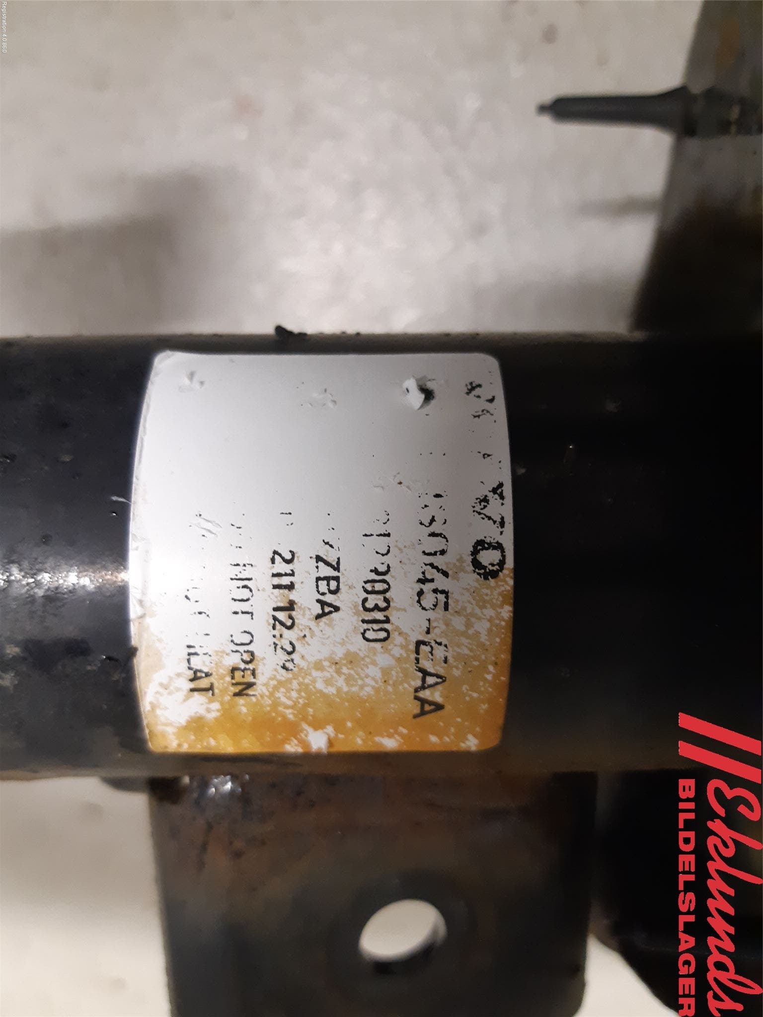 Volvo V70 08-13 Fjäderben Fram Höger