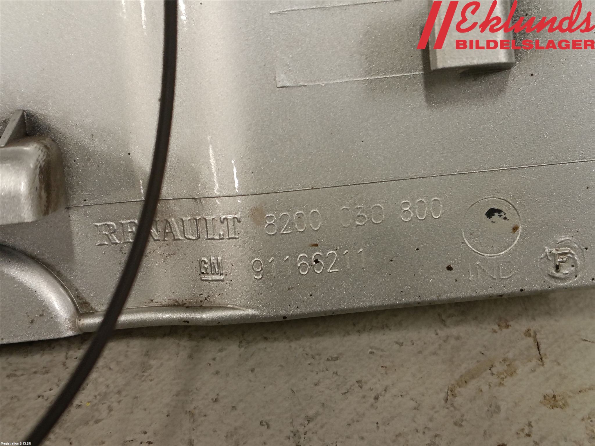 Opel VIVARO 01-14 Tanklucka