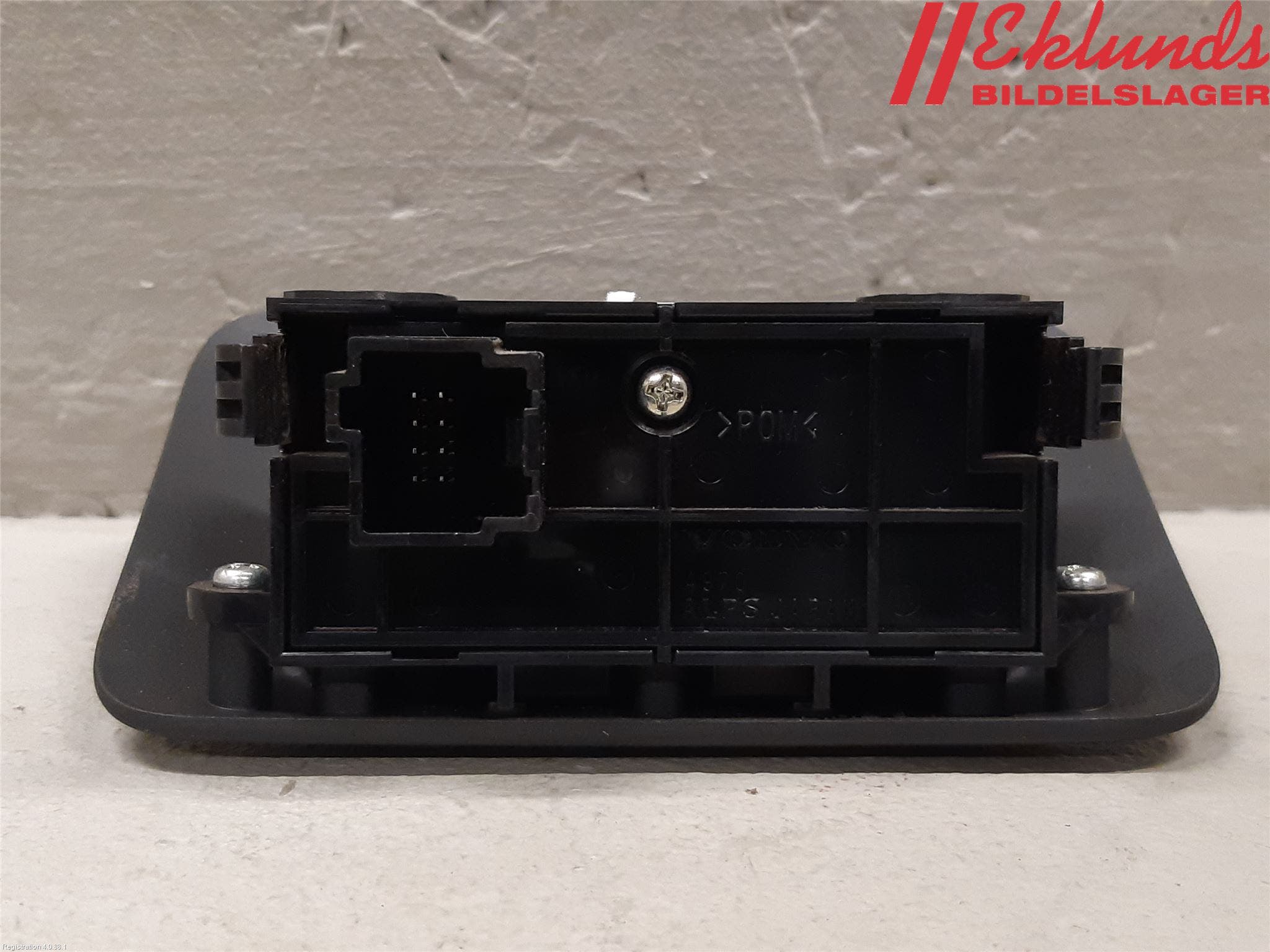 Volvo V60 CROSS COUNTRY 16-18 Strömställare Parkeringsbroms