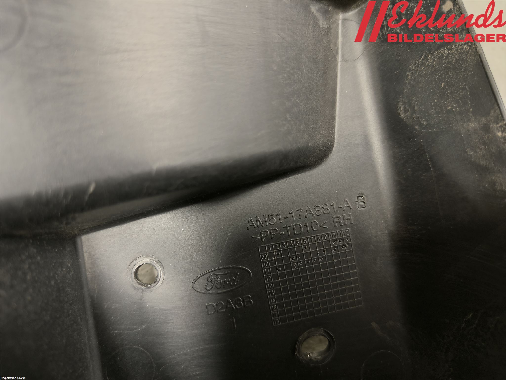 Ford GRAND C-MAX  11-14 Stötfångarfäste Bak Hö