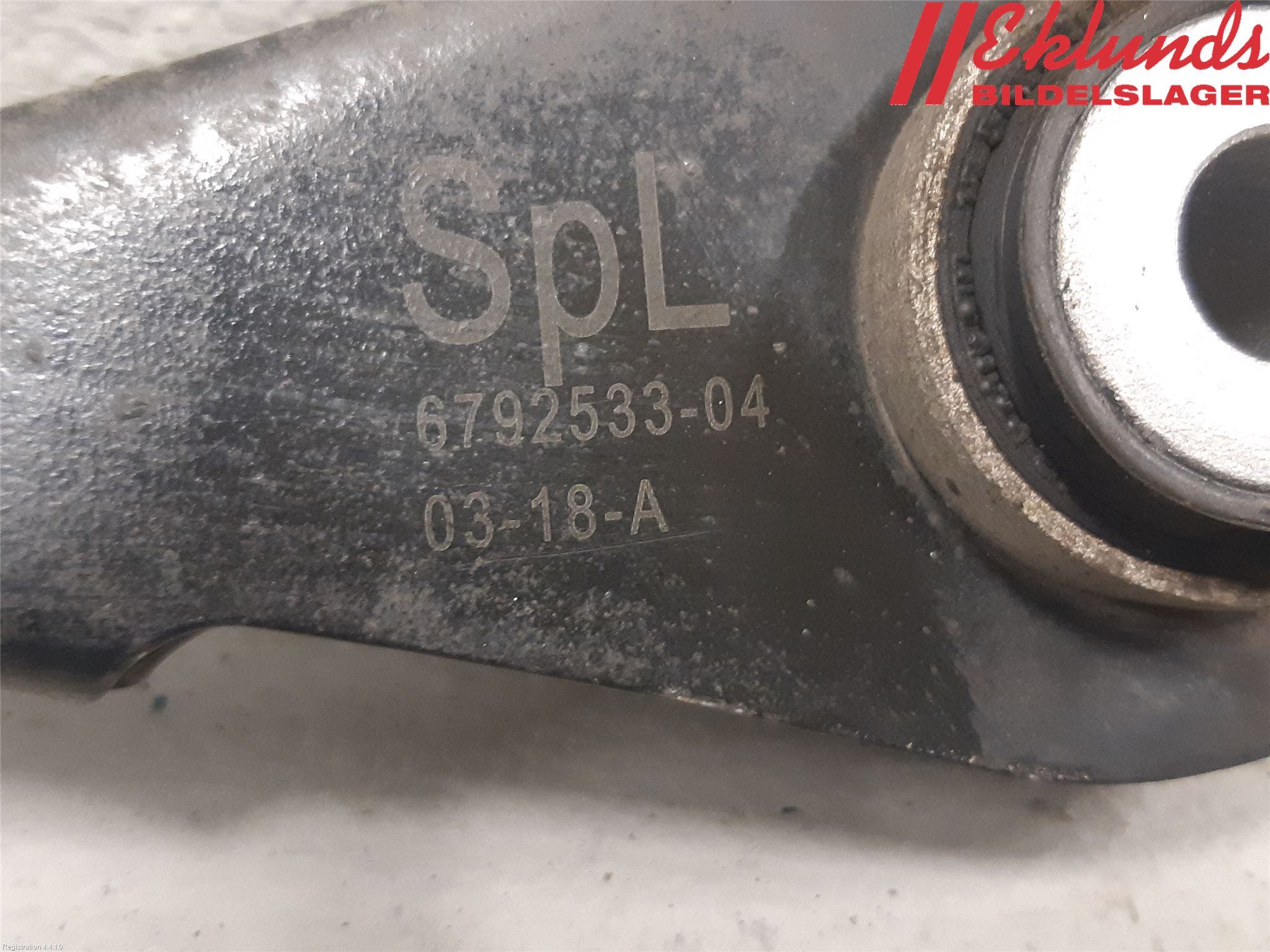BMW 3 F30/F31/F80 12-19 Bärarm Bak Höger