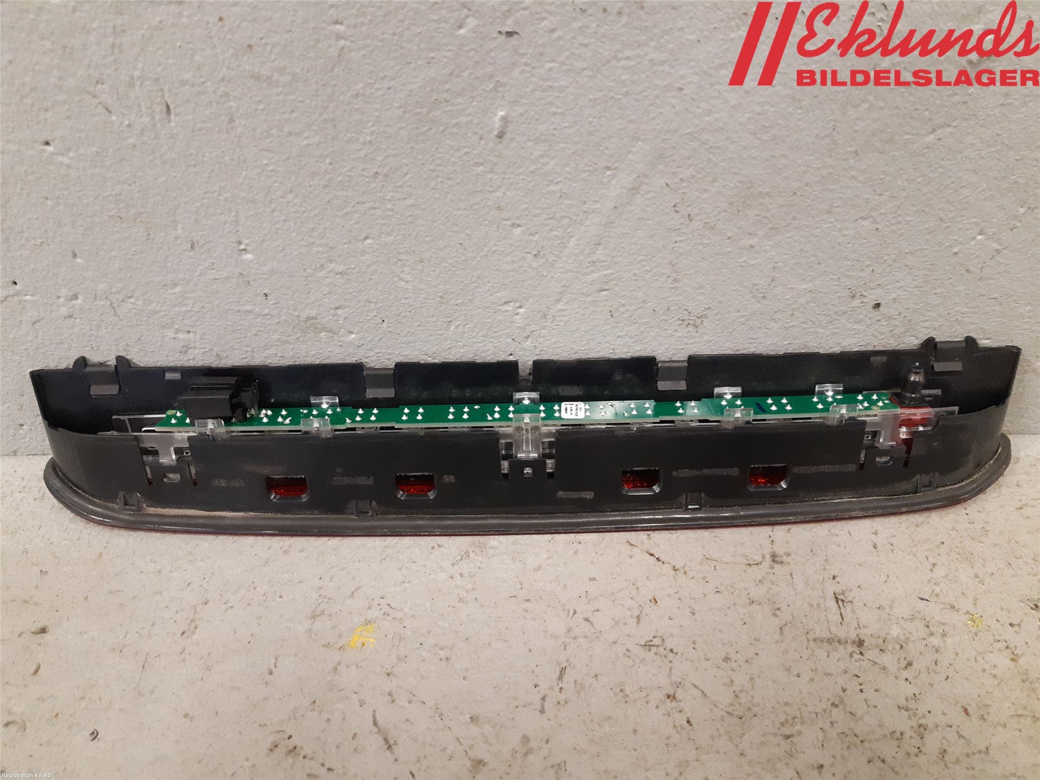 Volkswagen VW TIGUAN 16-24 Bromsljus Bakruta