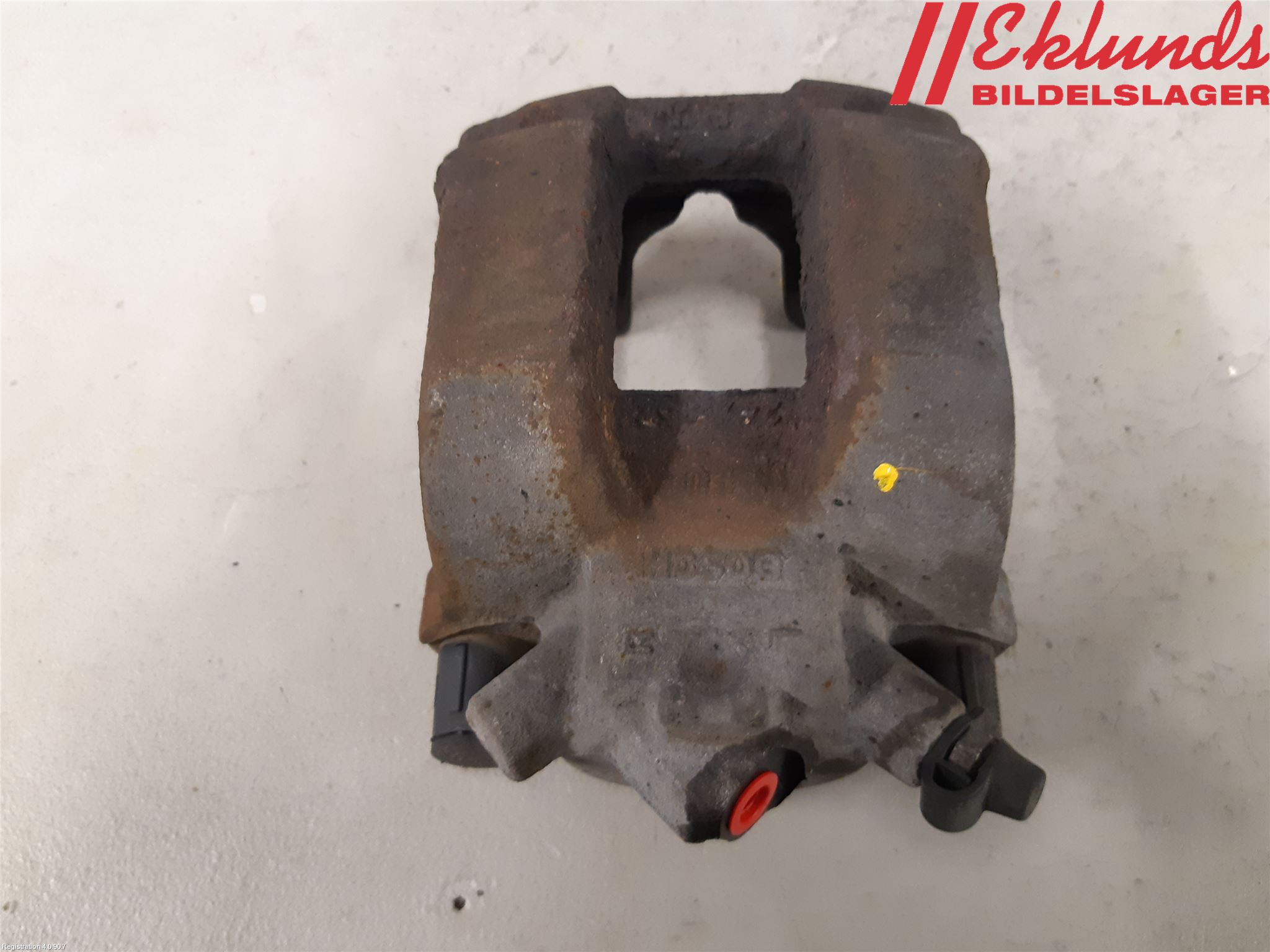 BMW 3 F30/F31/F80 12-19 Bromsok Fram Vänster