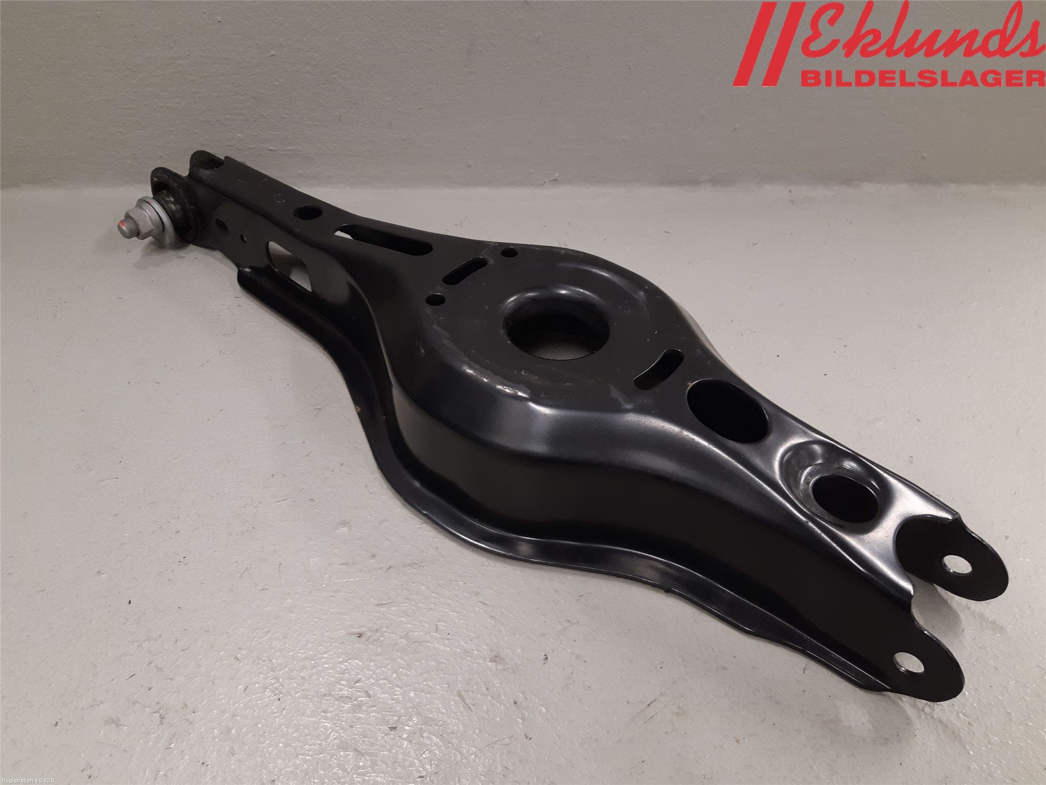 Toyota C-HR 16-23 Bärarm Bak Höger