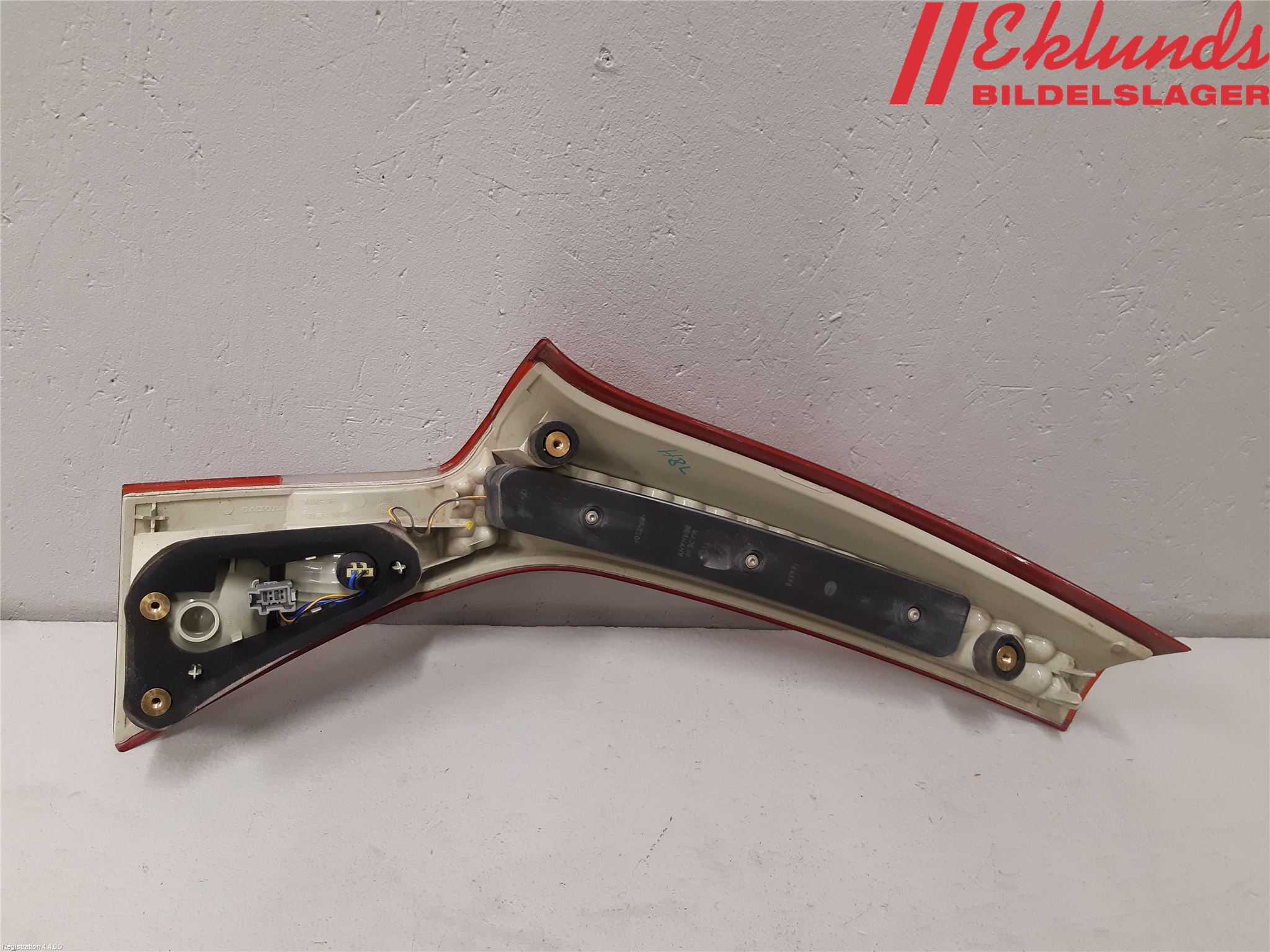 Volvo V70 08-13 Bakljus Lucka Hö