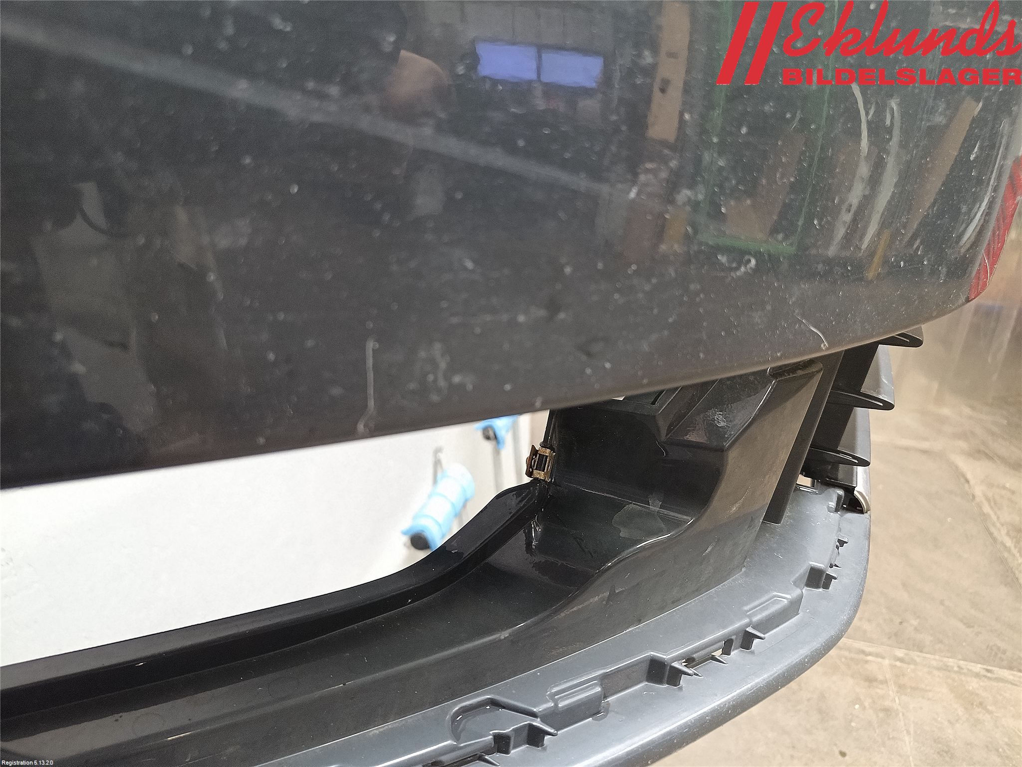 Volkswagen VW PASSAT 11-14 Stötfångarbeklädnad Fram