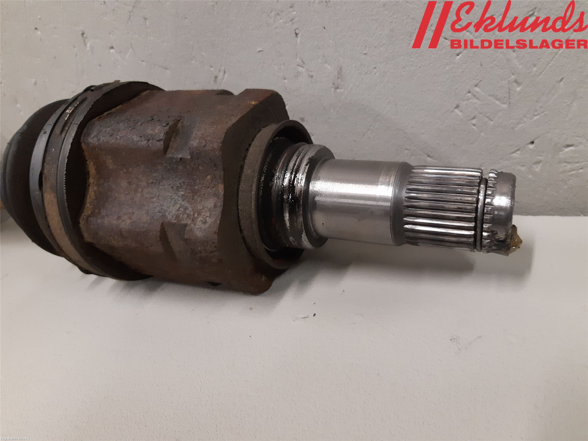 Toyota HILUX 05-16 Drivaxel Fram Höger