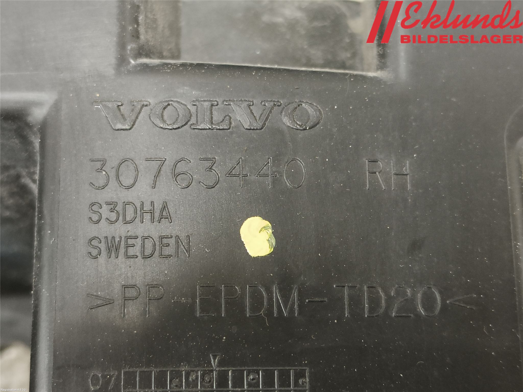Volvo XC60 09-13 Stötfångarfäste Bak Hö
