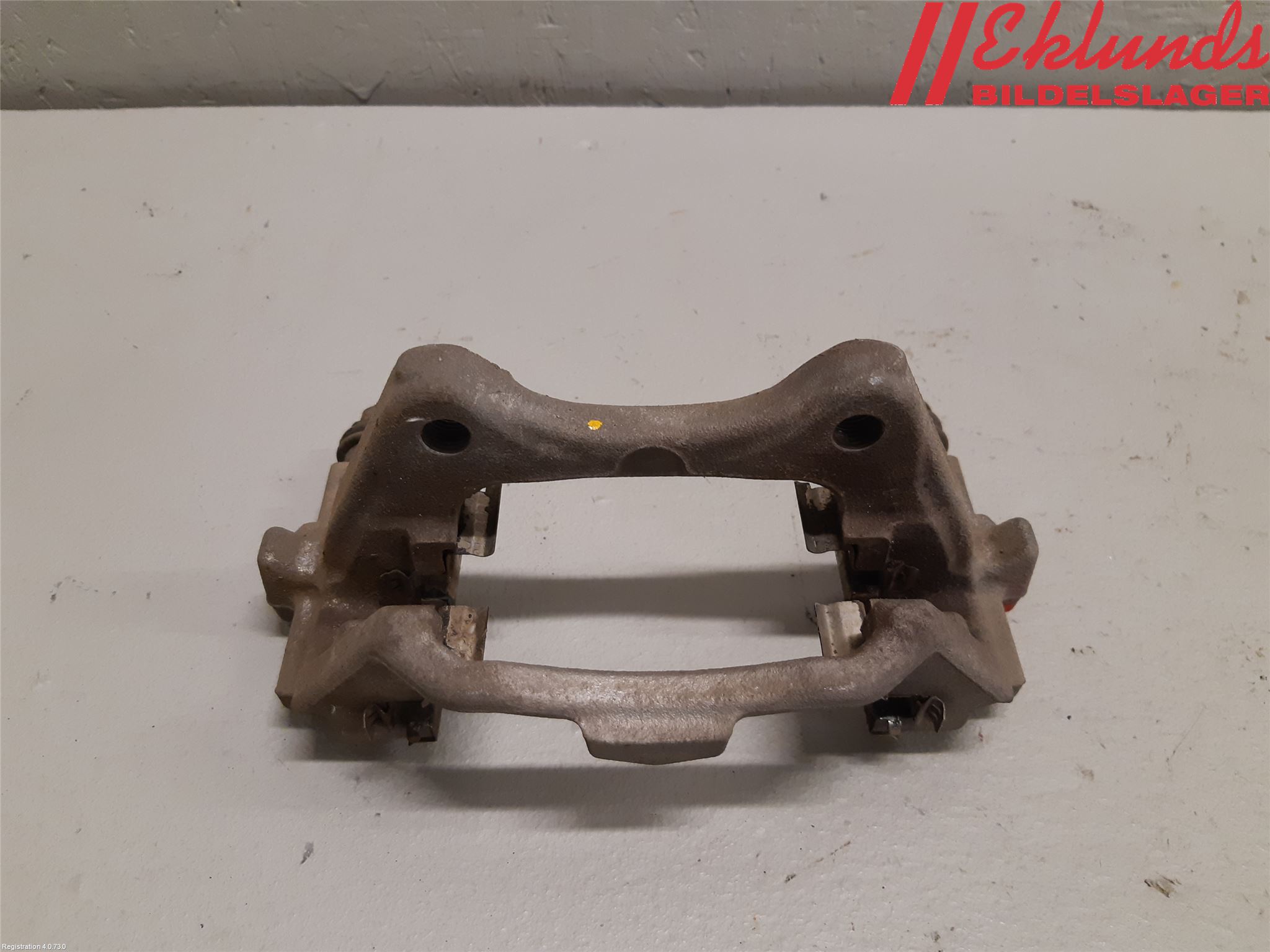 Toyota COROLLA 19- Bromsokshållare